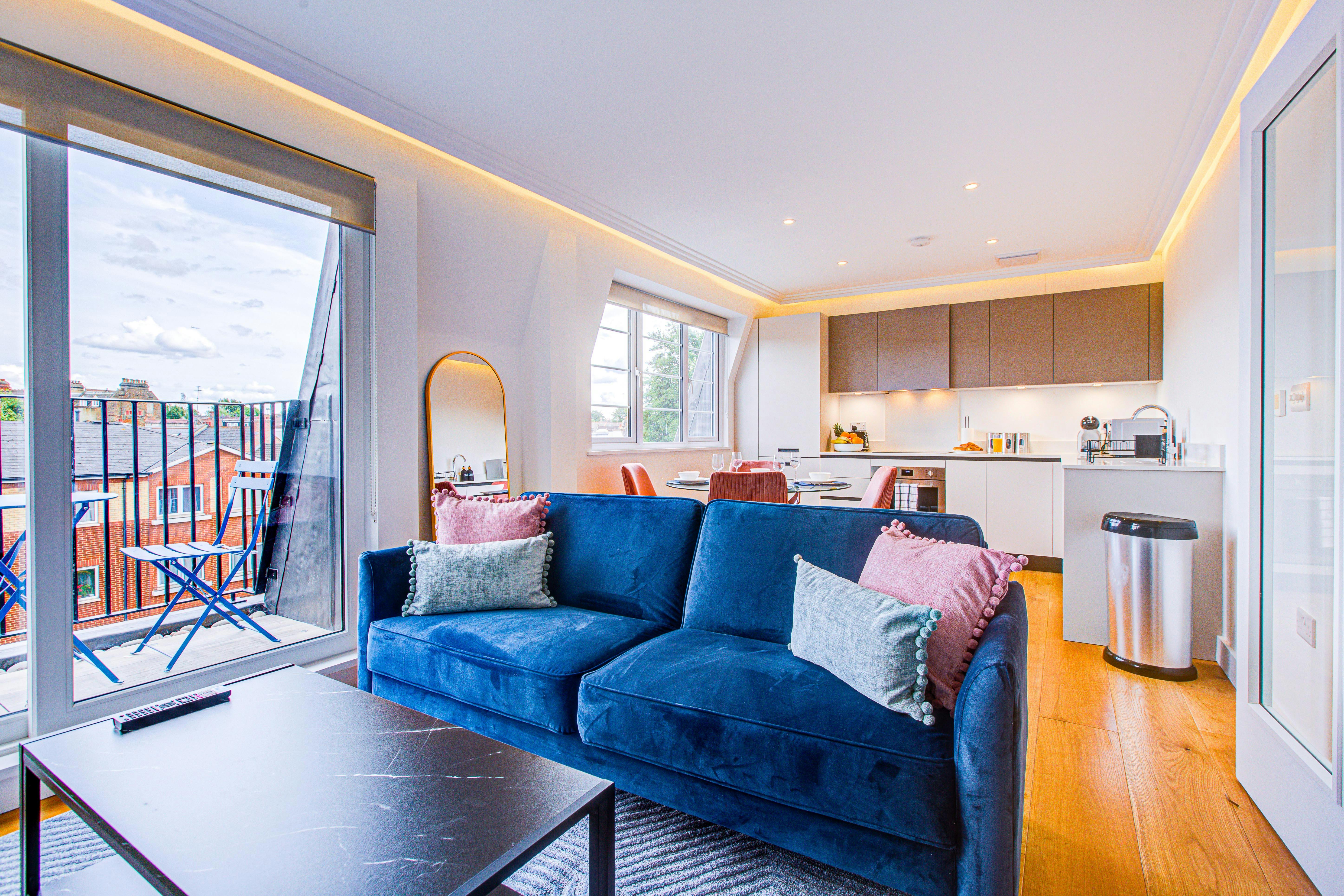 Квартира сдается в аренду за 4 000 £ в месяц в London, Horn Lane