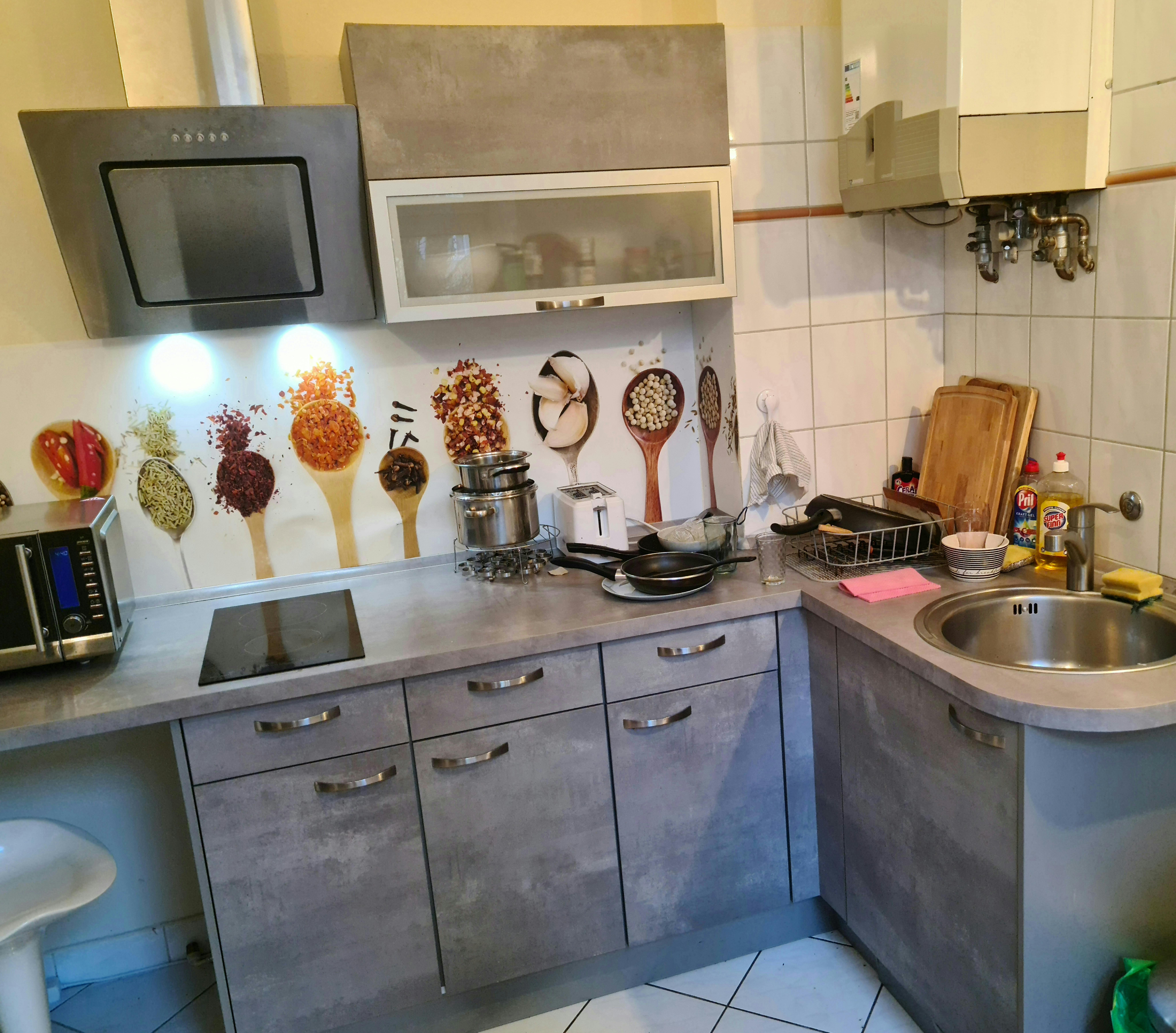 Private room for rent for €550 per month in Frankfurt am Main, Esslinger Straße