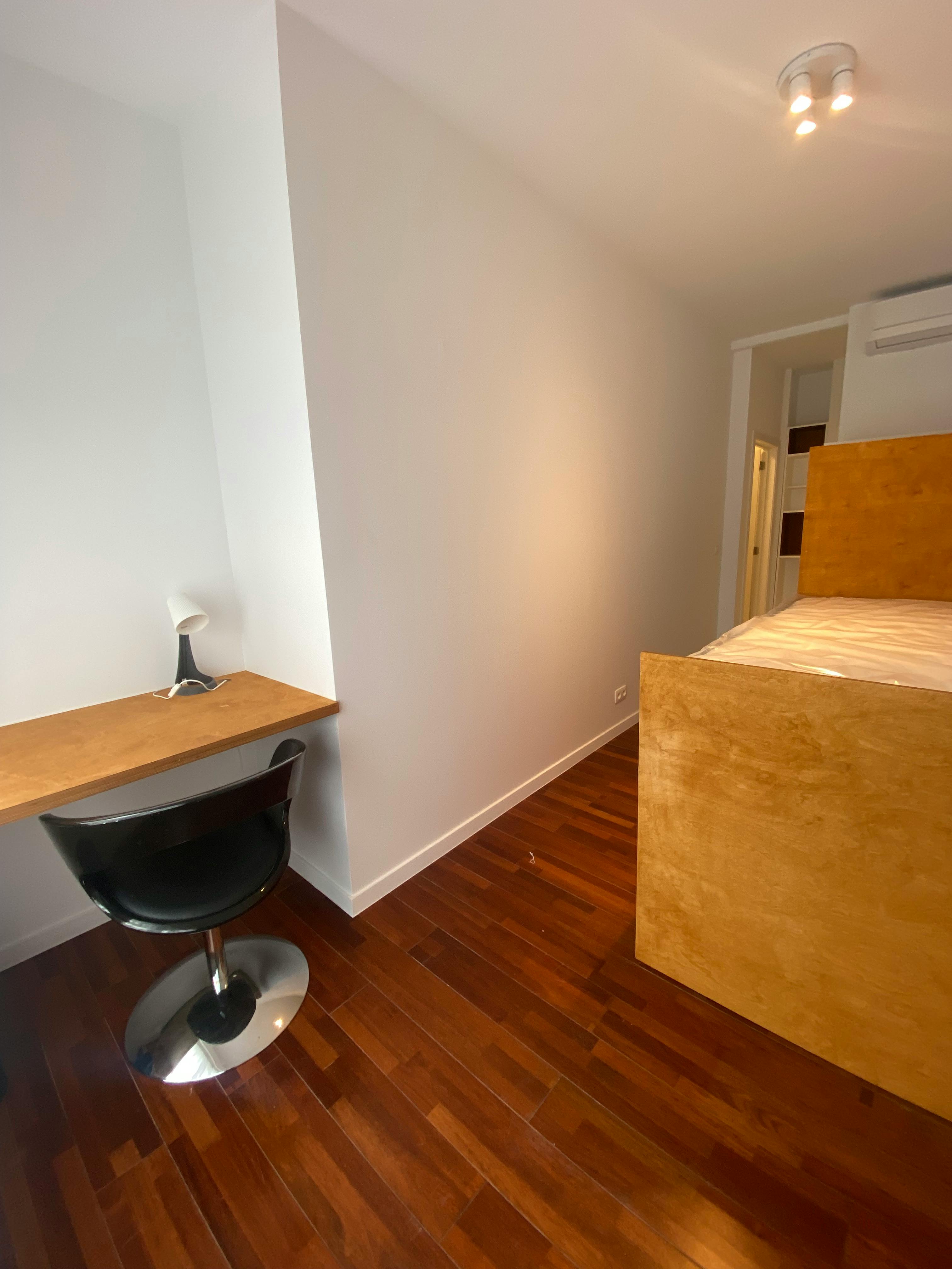 Apartment Anderlecht, 1 bed, 17m² — photo 1