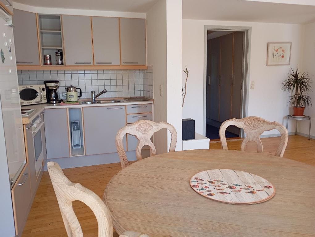 Apartment for rent for €800 per month in Saßnitz, Hauptstraße