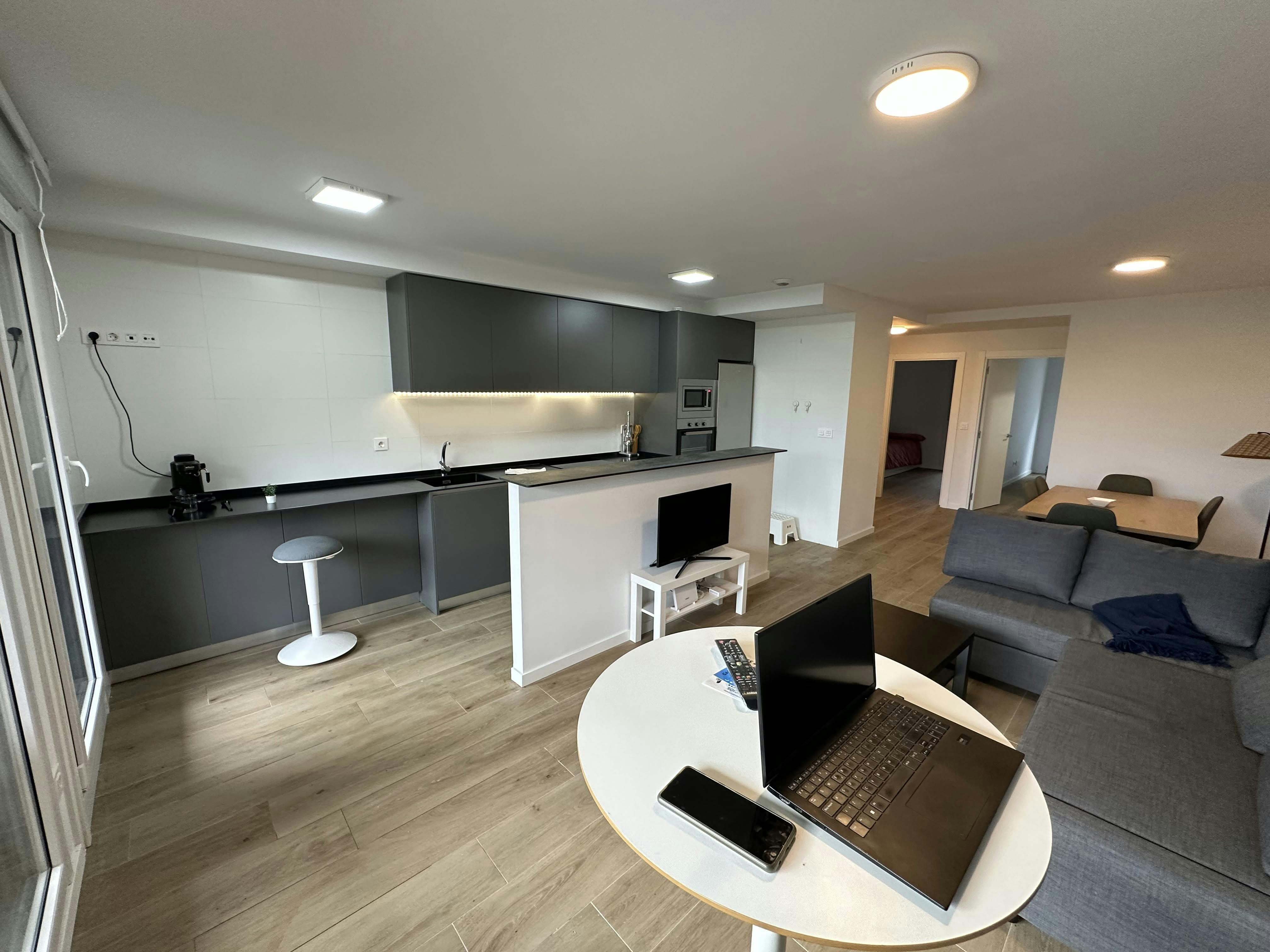 Квартира сдается в аренду за 2 200 € в месяц в Pasaia, Esnabide Kalea