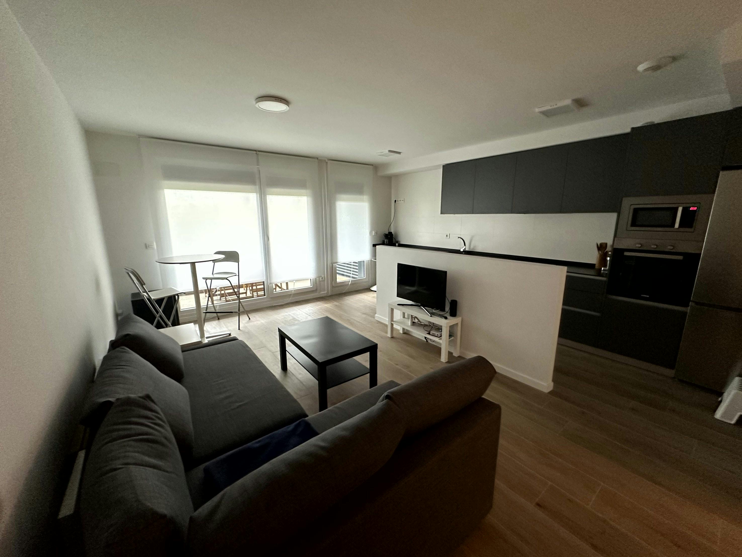 Appartement te huur voor € 2.200 per maand in Pasaia, Esnabide Kalea