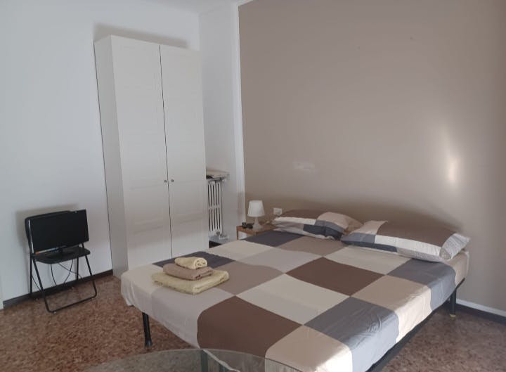 Via Carlo Antonio Carlone, Milan