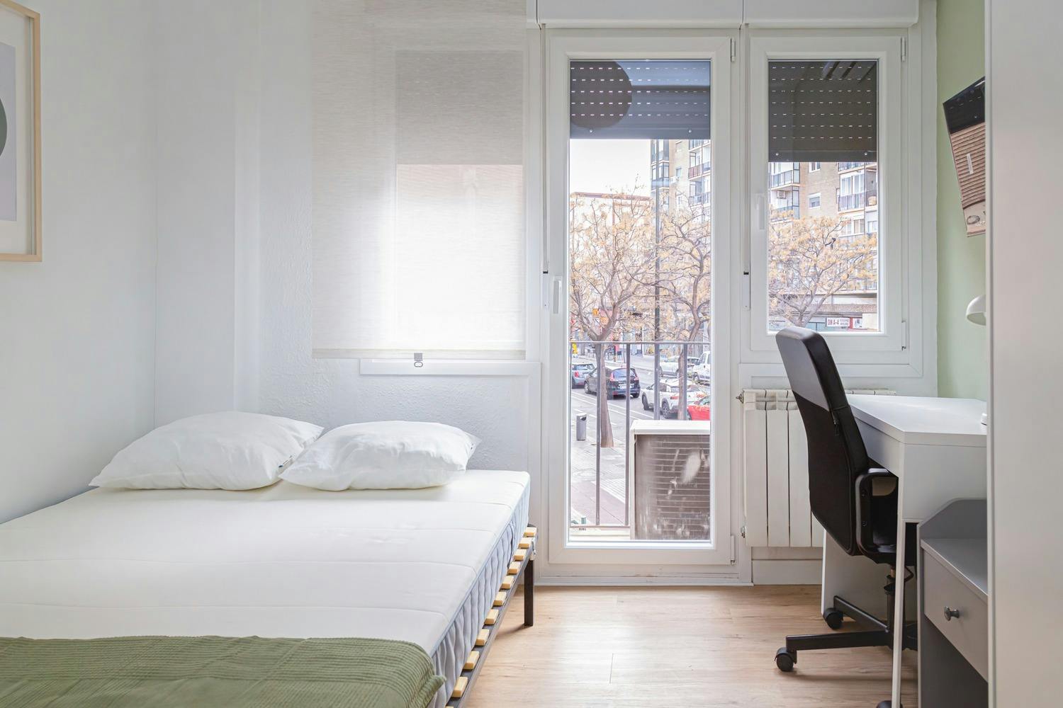 Calle de la Corona de Aragón, Zaragoza preview