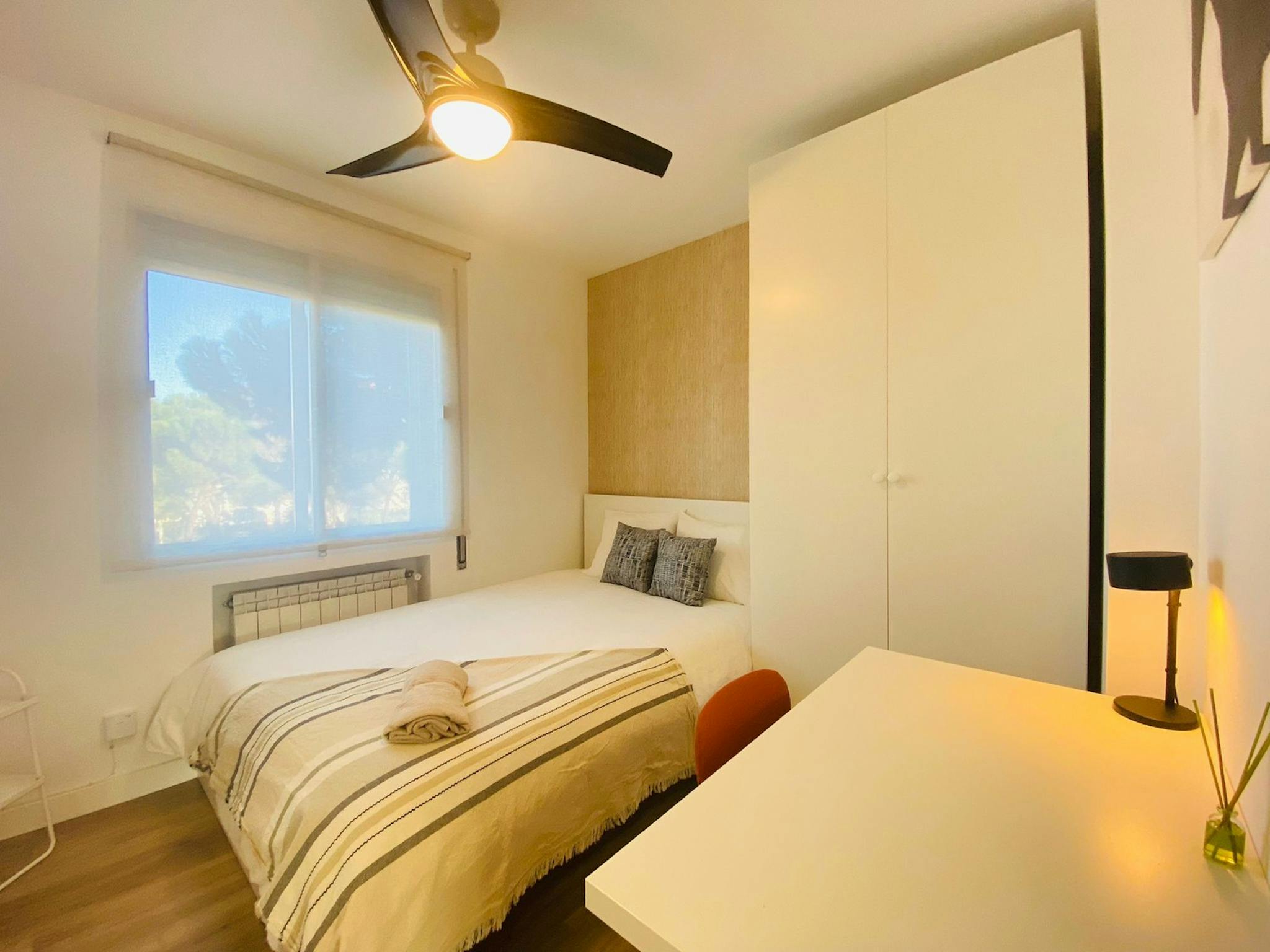 Avenida de Entrevías, Madrid preview