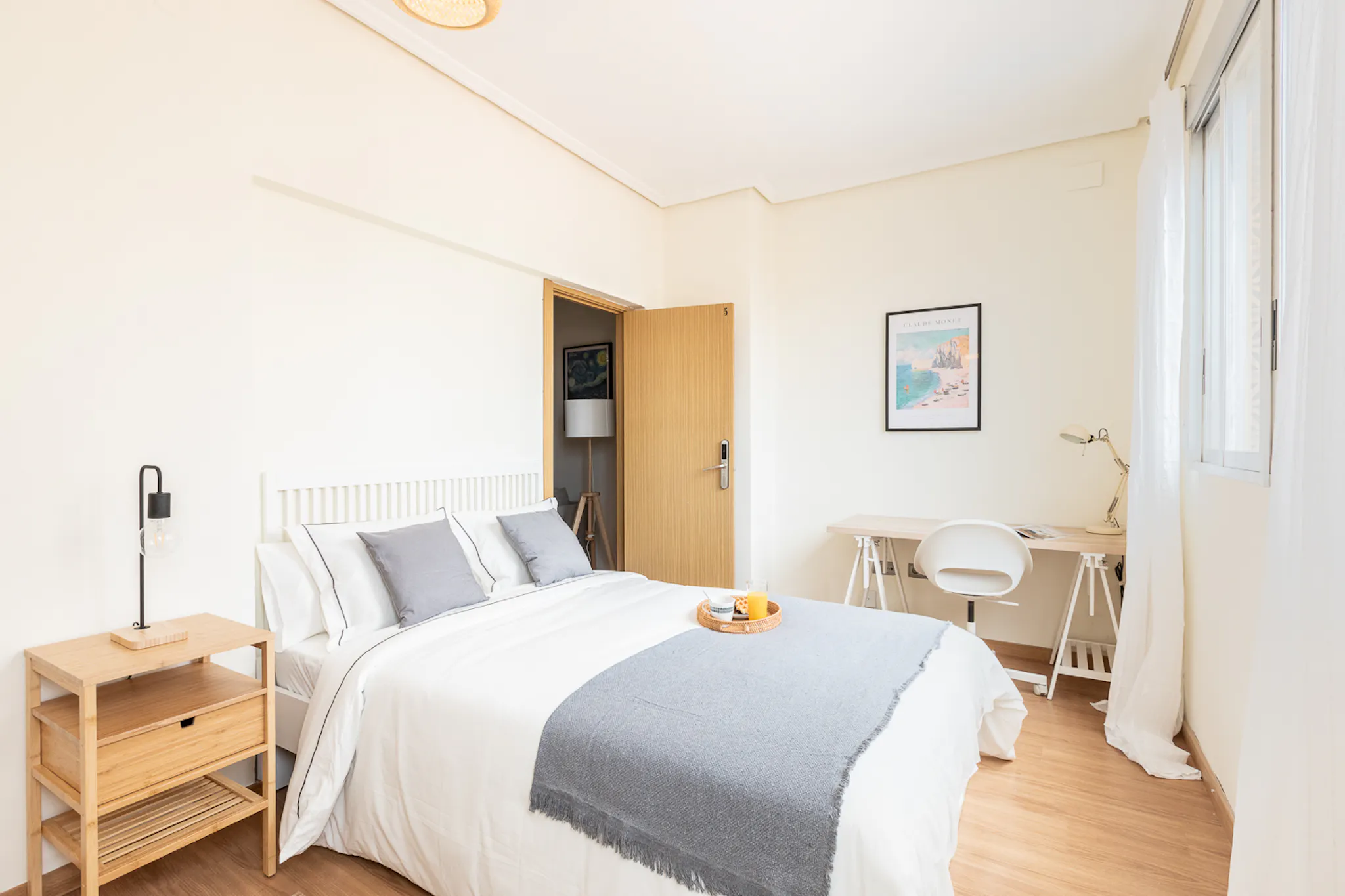 Carrer d'Hernán Cortés, Valencia preview