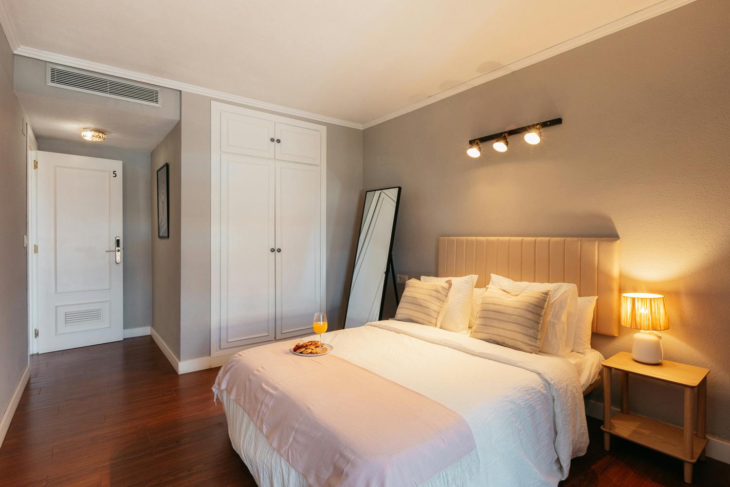 Apartment Valencia, 1 bed, 16m² — photo 9