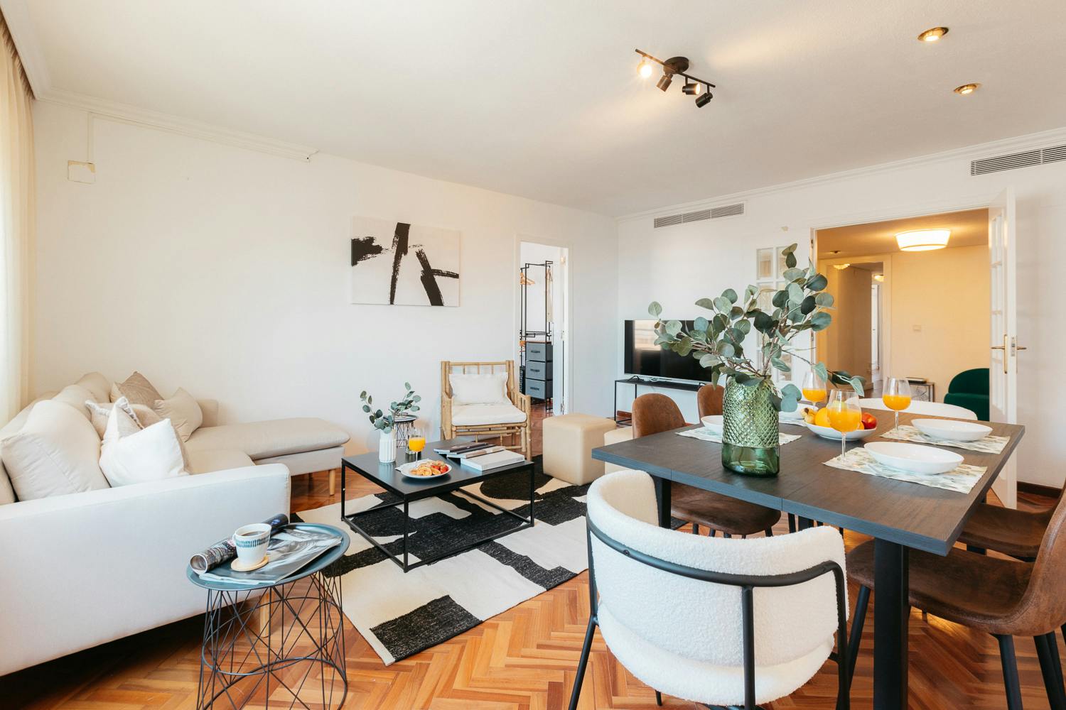 Apartment Valencia, 1 bed, 16m² — photo 3
