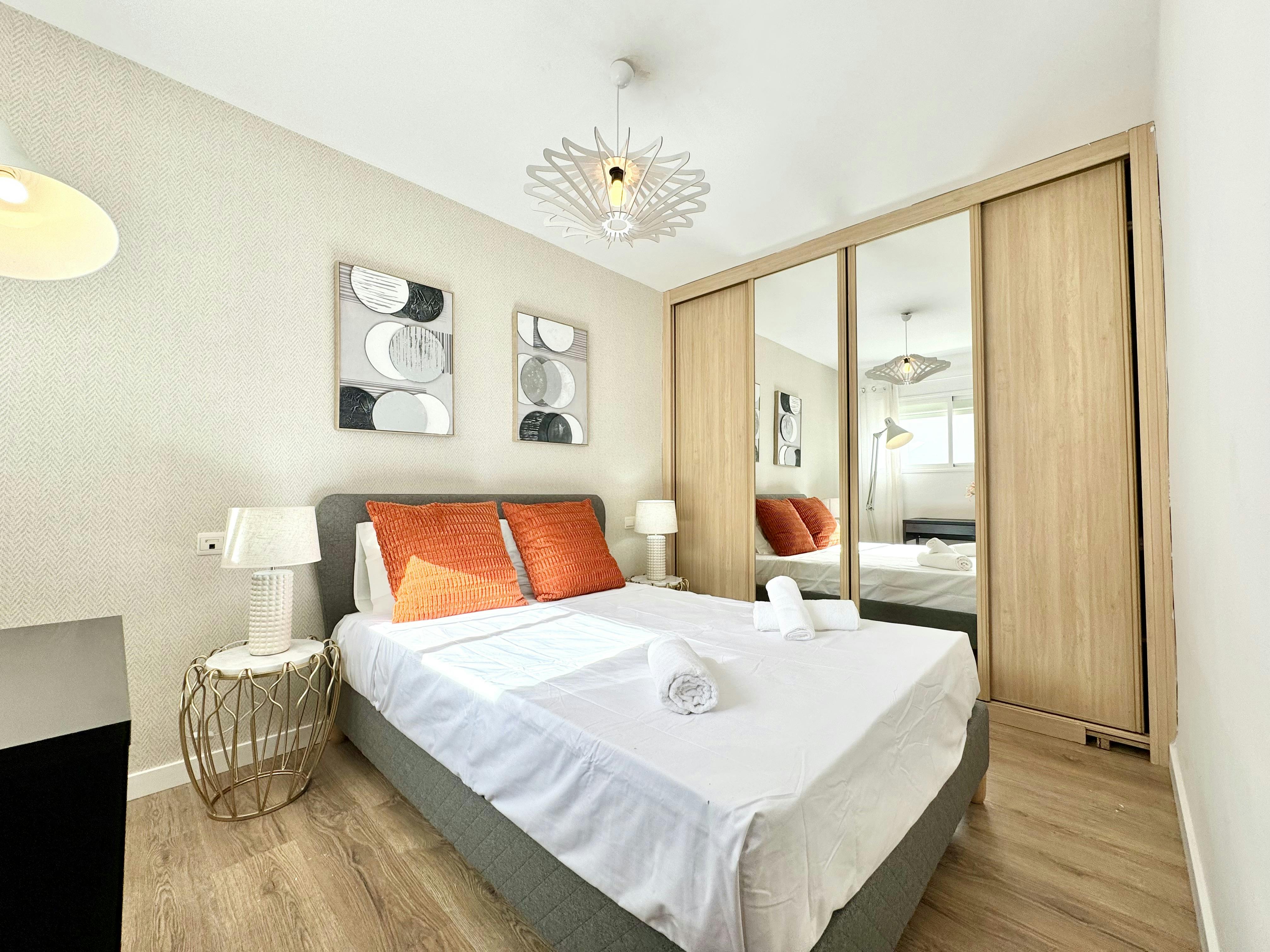 Private room for rent for €610 per month in Málaga, Plaza de Pepe Mena