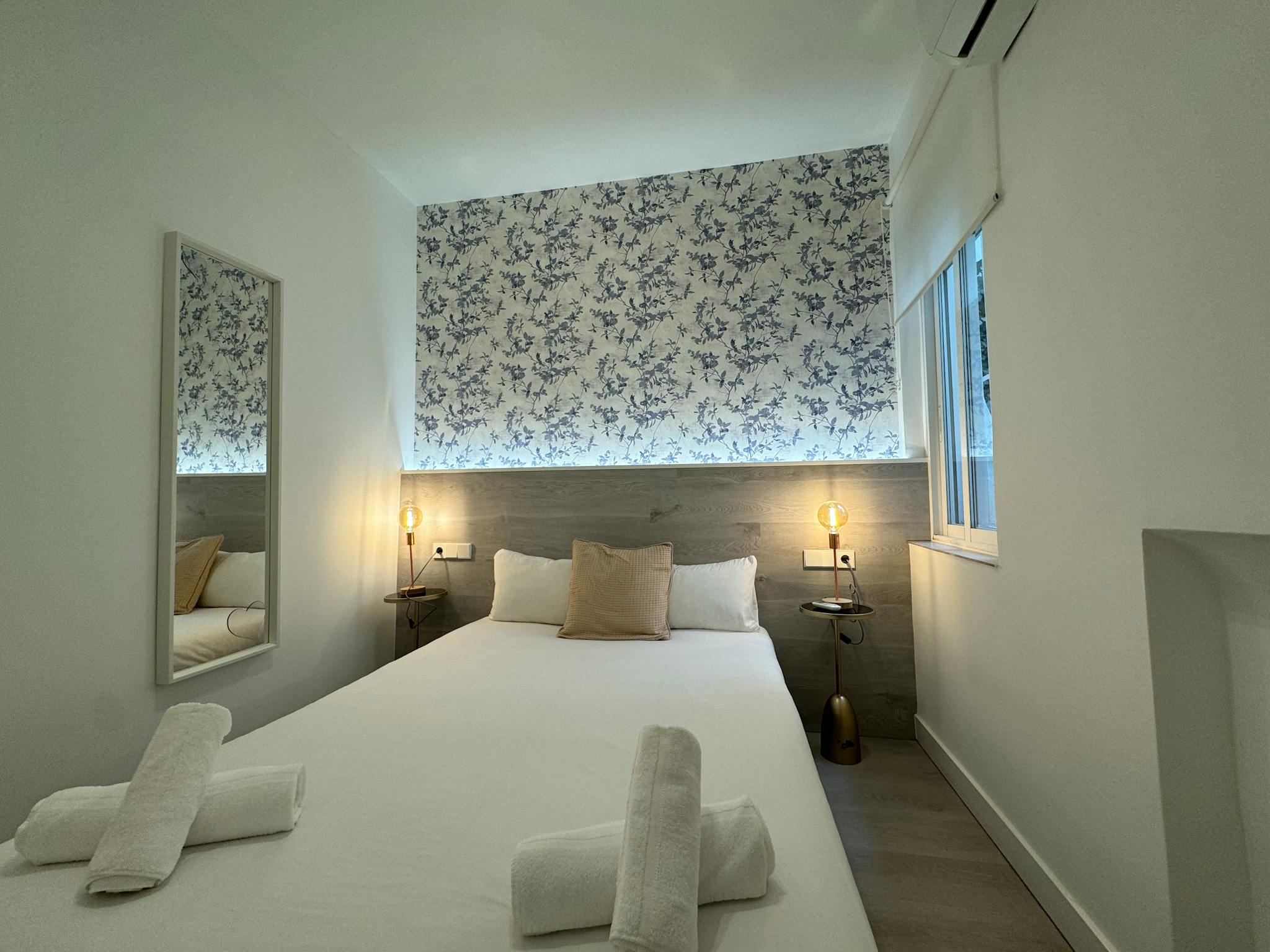 Calle del Mesón de Paredes, Madrid preview