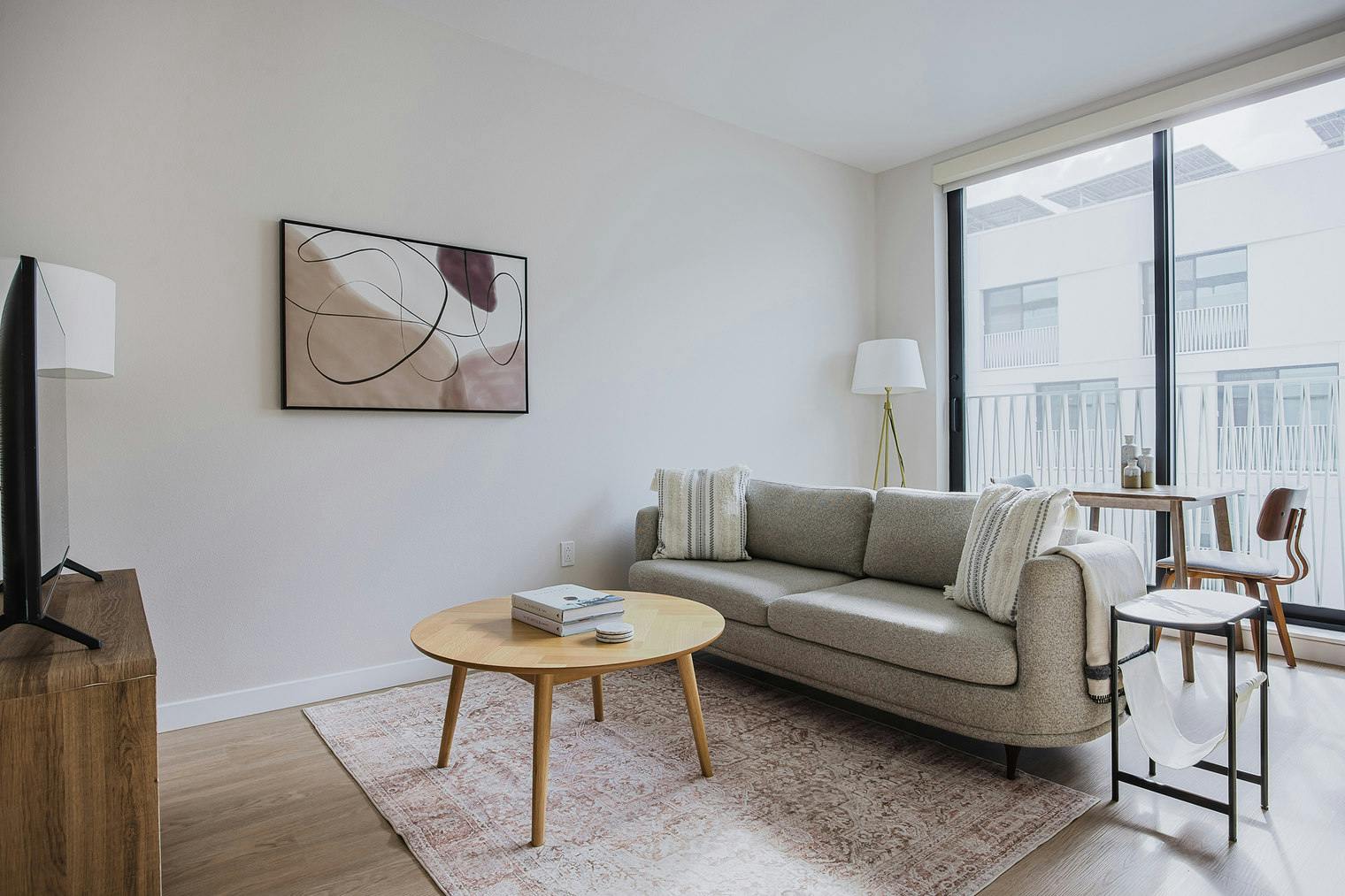 Apartamento para alugar por $2,779 por mês em Los Angeles, Mesnager Street