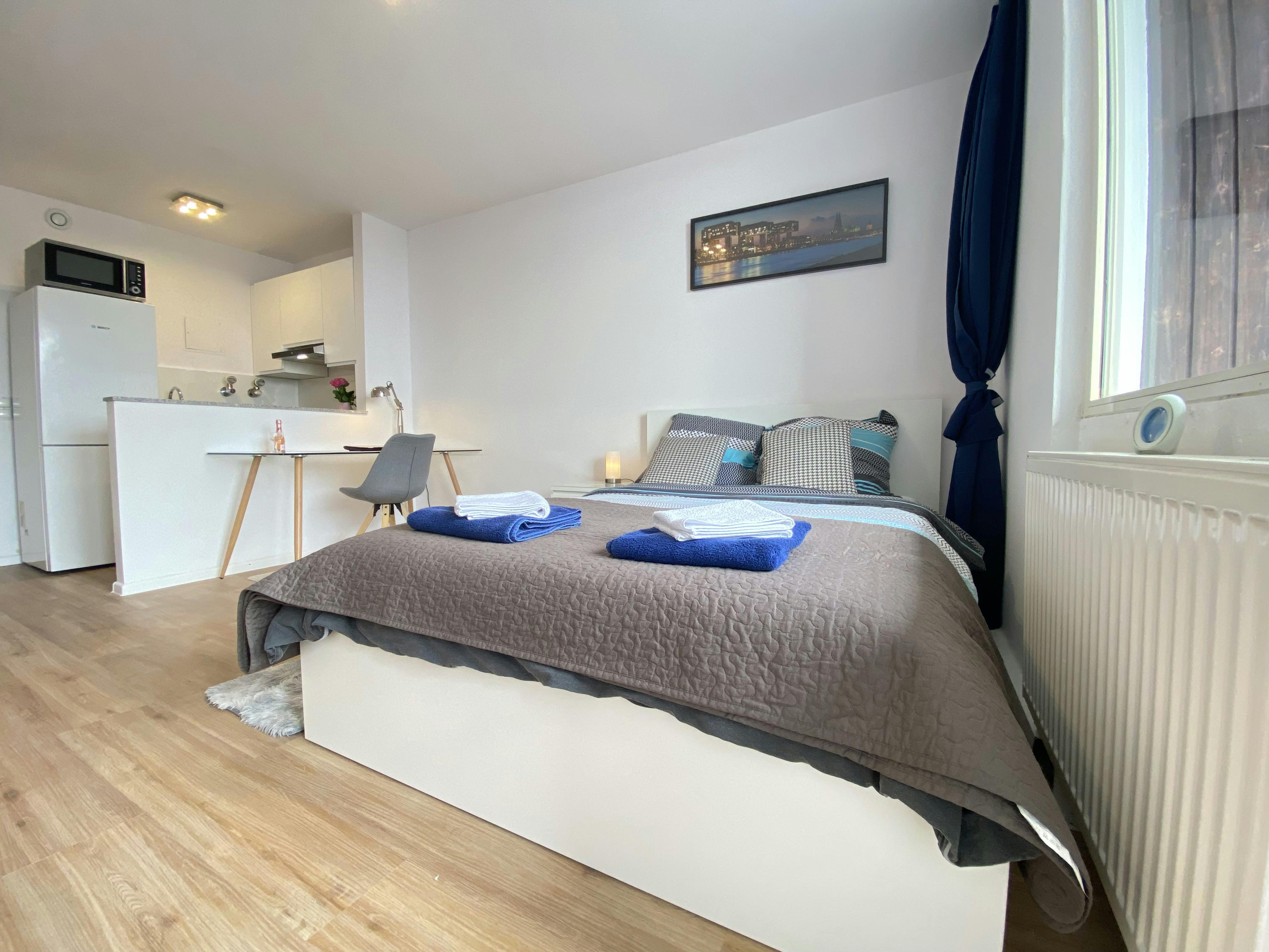 Appartement te huur voor € 1.399 per maand in Hürth, Steinstraße