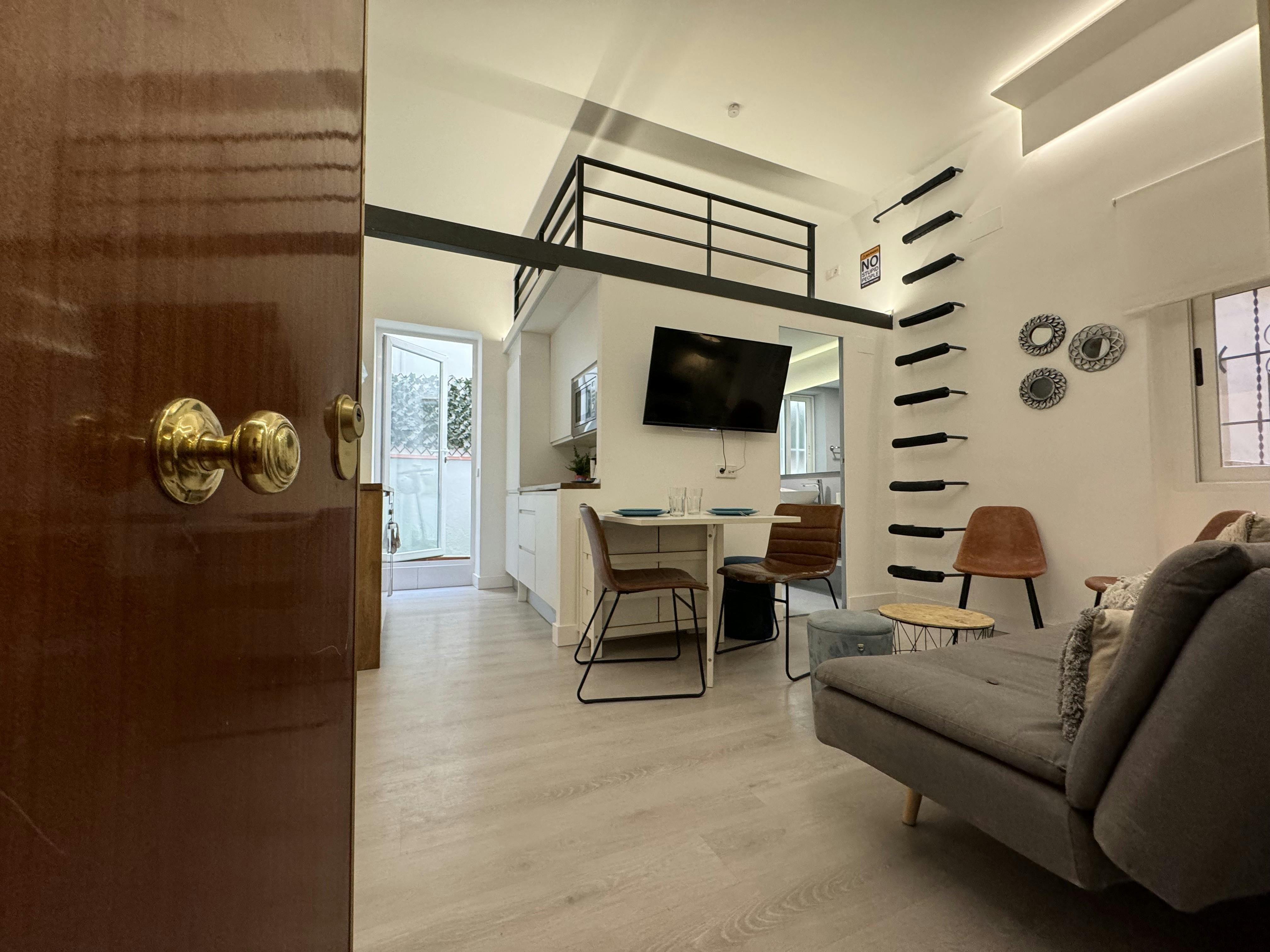 Calle del Mesón de Paredes, Madrid Madrid