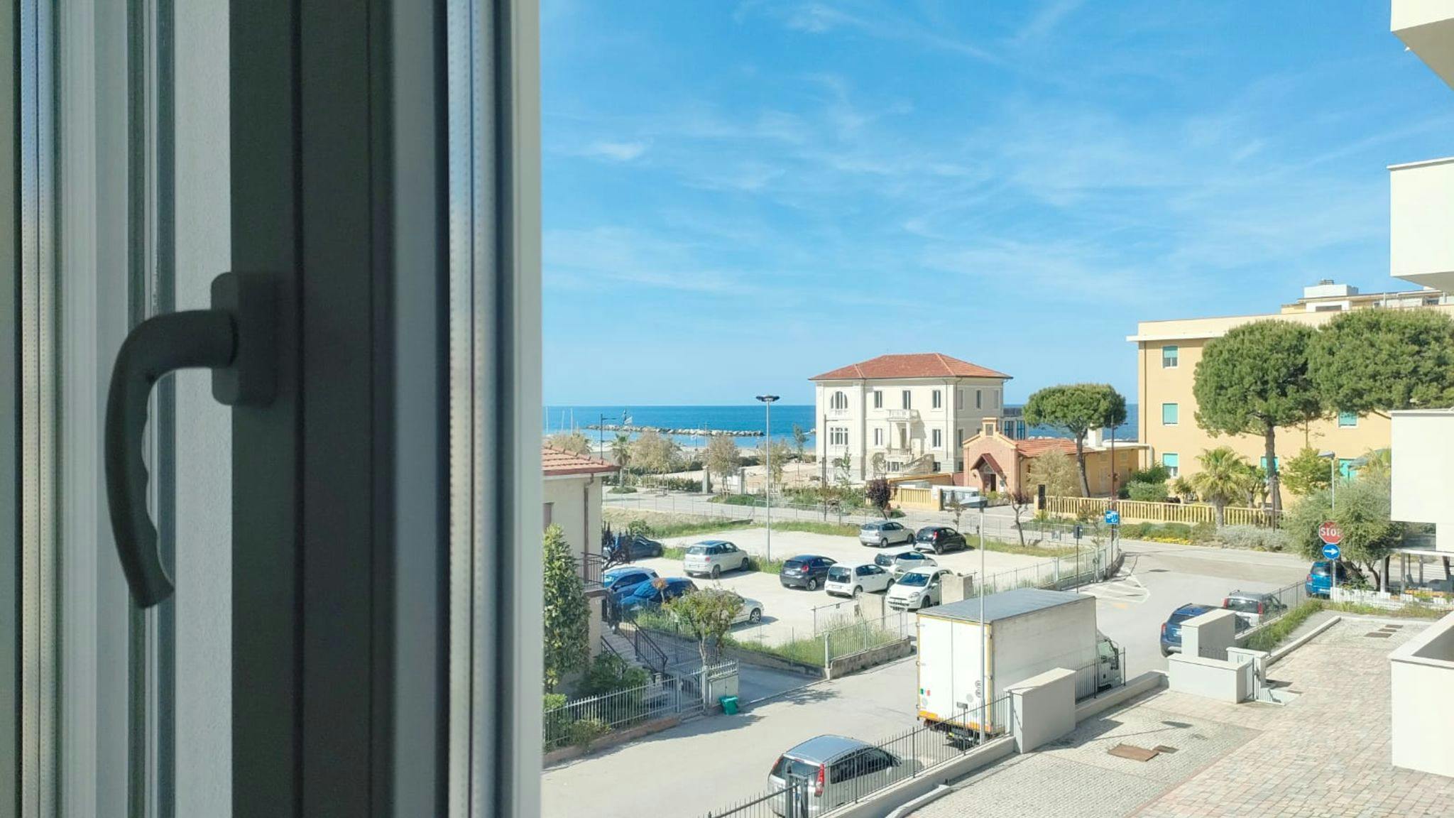 Apartment for rent for €1 per month in Torre Pedrera, Viale Cesare Borghesi