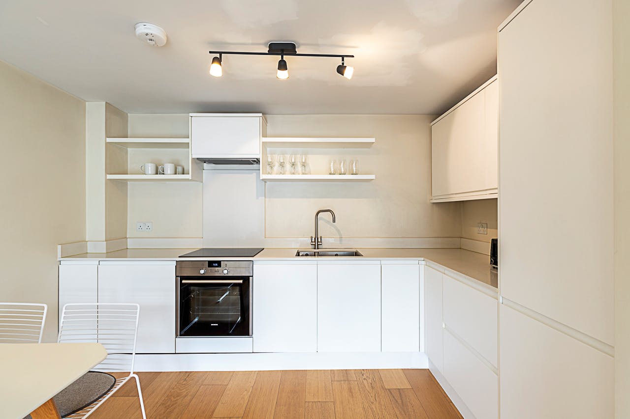 Apartment London, 2 beds — photo 5