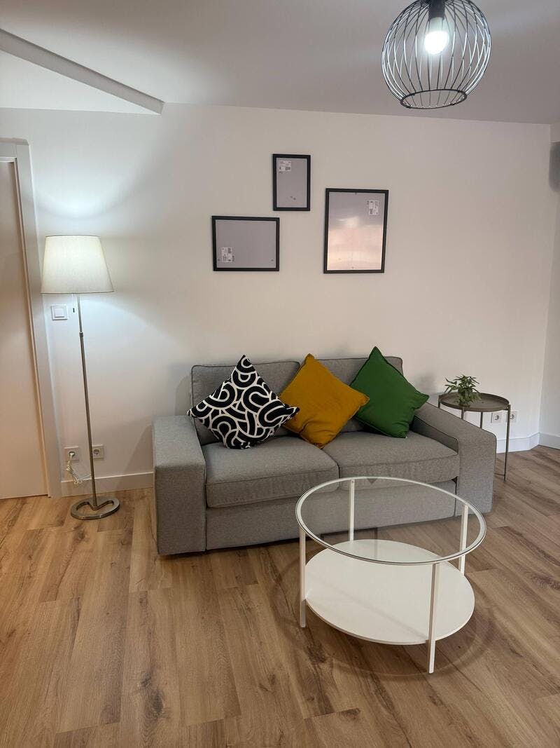 Single room Alicante, 1 bed, 12m² — photo 7