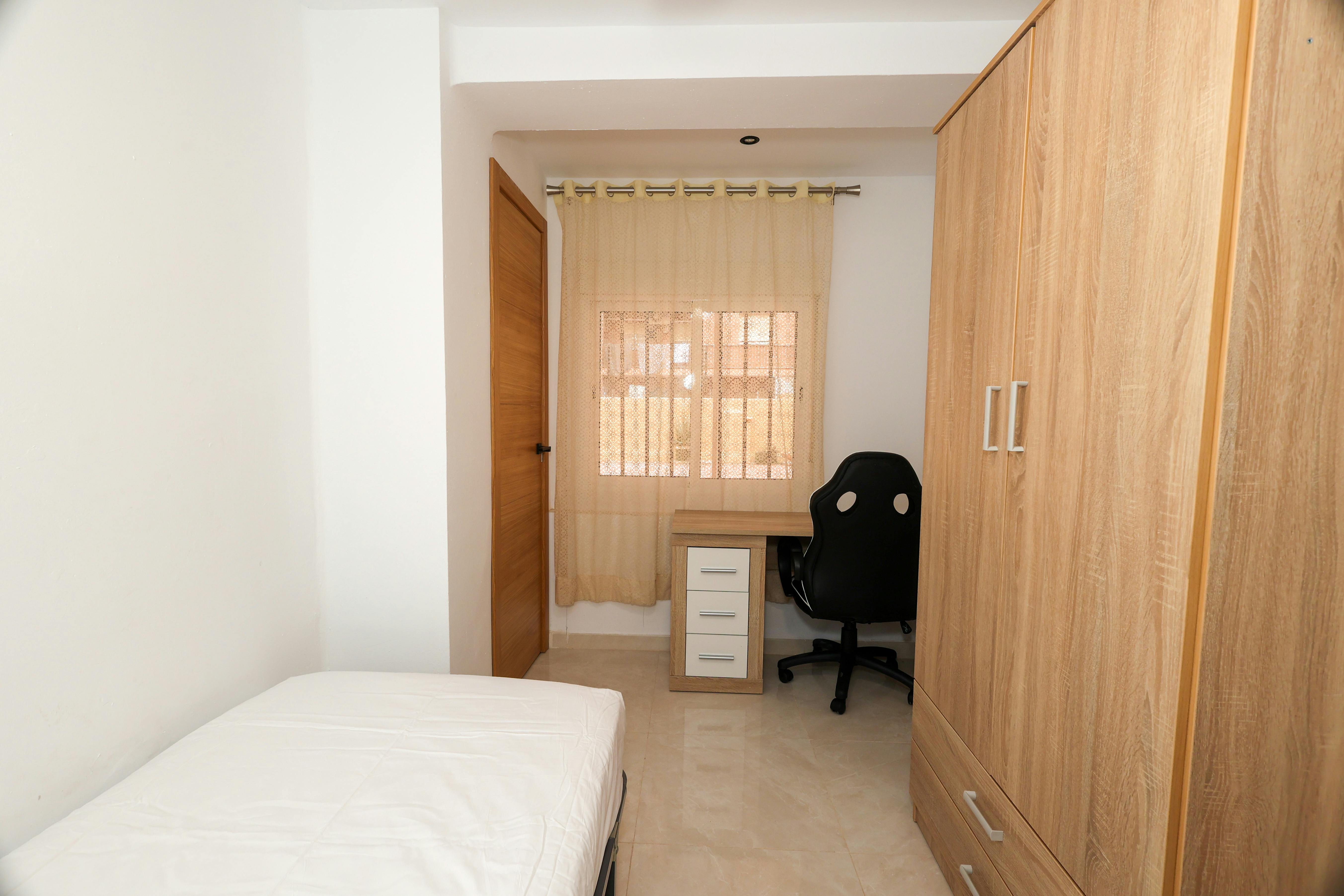 Apartment Valencia, 1 bed, 1m² — photo 6