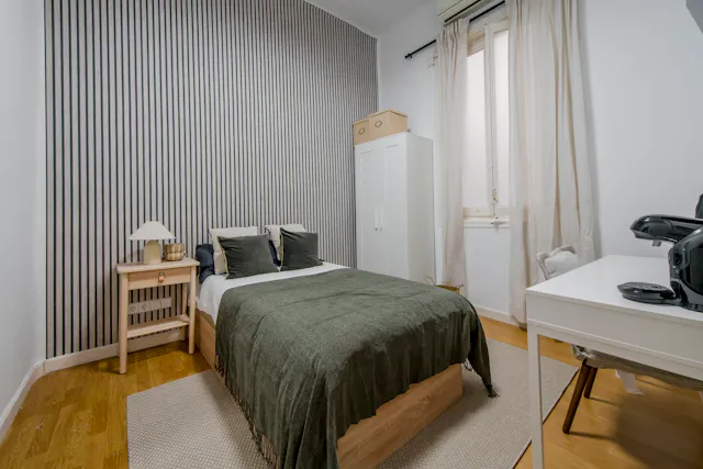 Private room in Calle de Núñez de Balboa, Madrid (1593879) room image 1