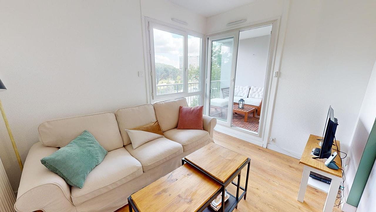 Private room for rent for €550 per month in Talence, Place Charles de Gaulle