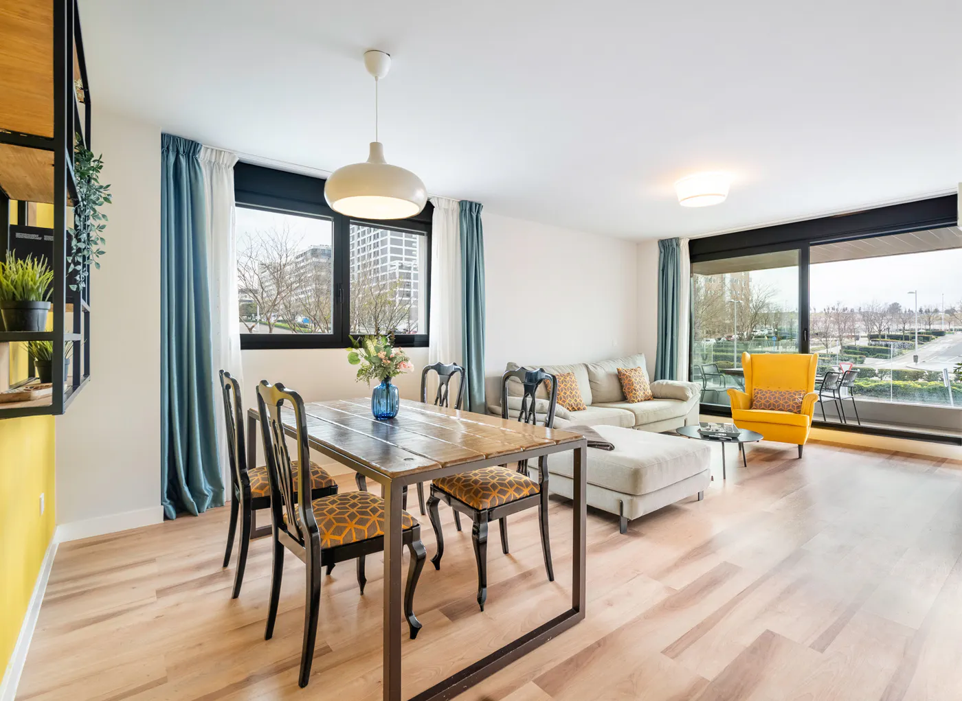 2-Bedroom Apartment in Avenida de Juan Antonio Samaranch, Madrid (1593914) ROOM 1