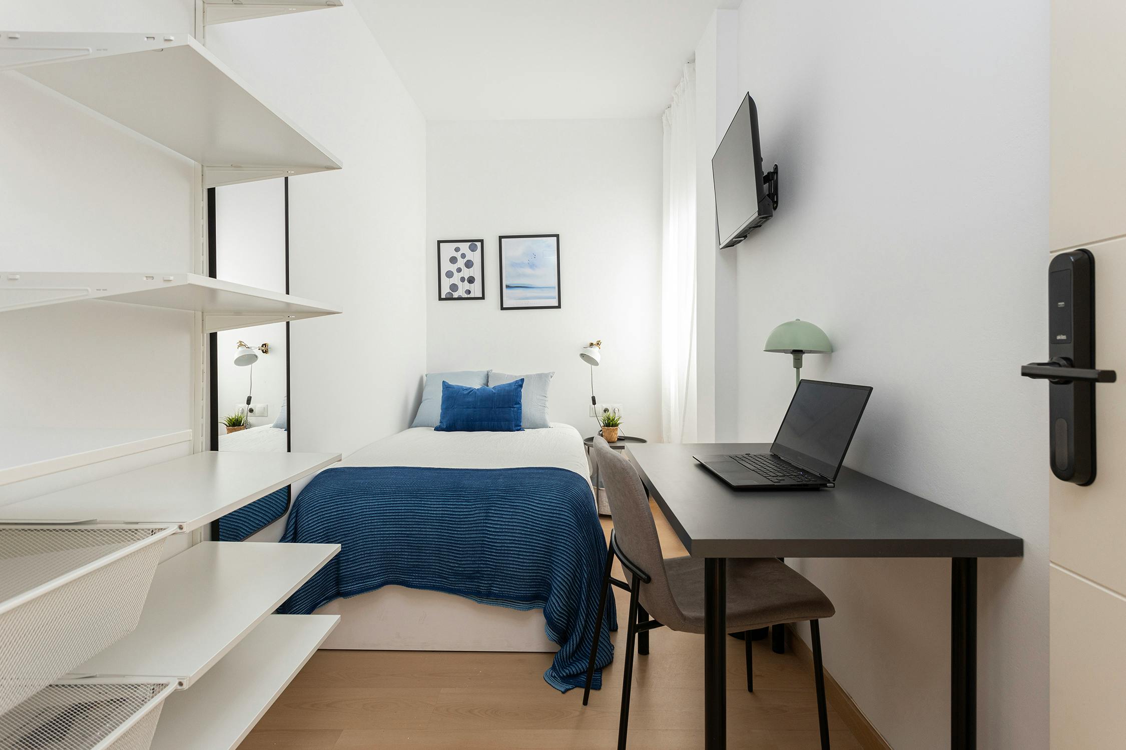 Apartment Barcelona, 1 bed, 9m² — photo 2