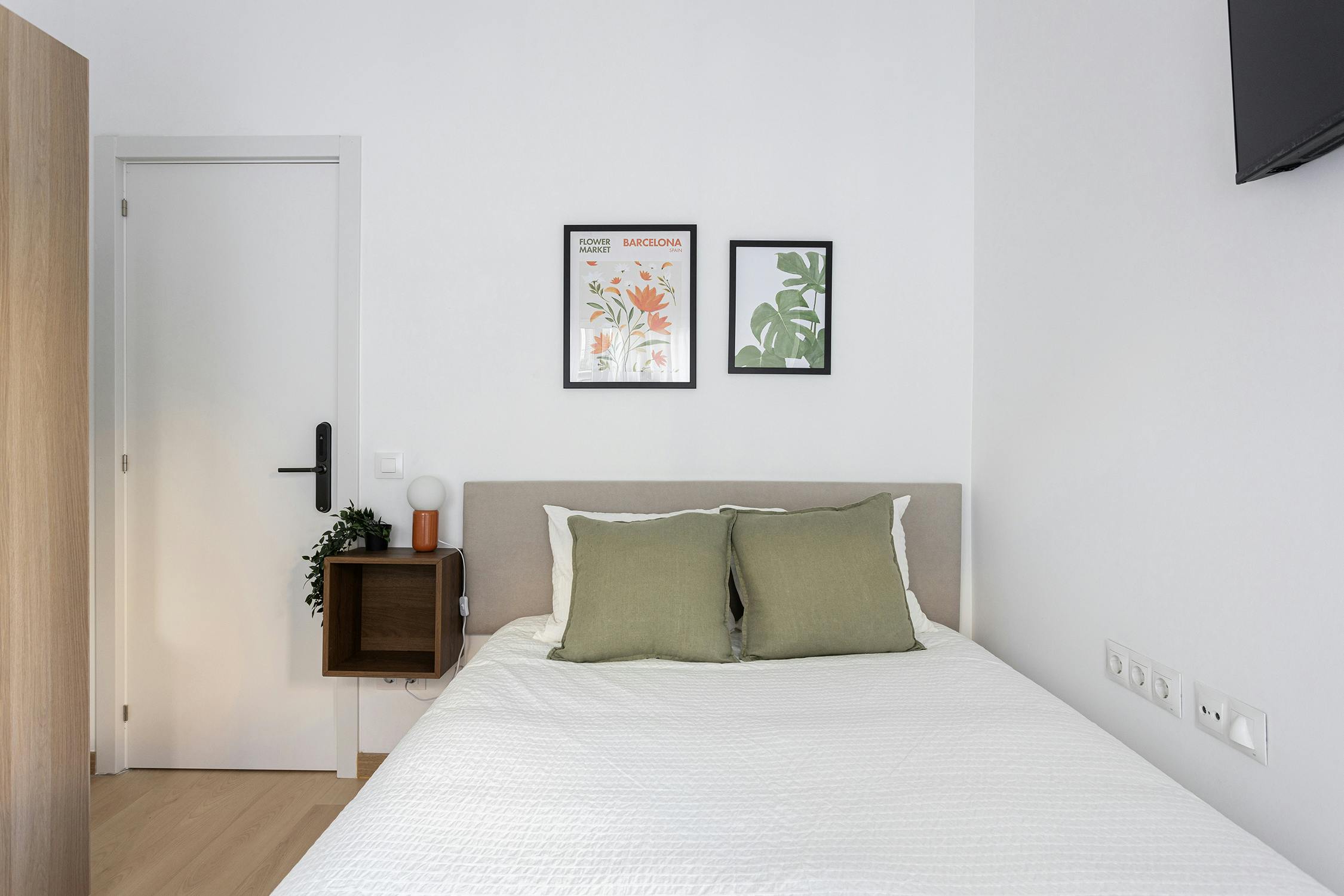 Private room for rent for €875 per month in Barcelona, Carrer de Sepúlveda