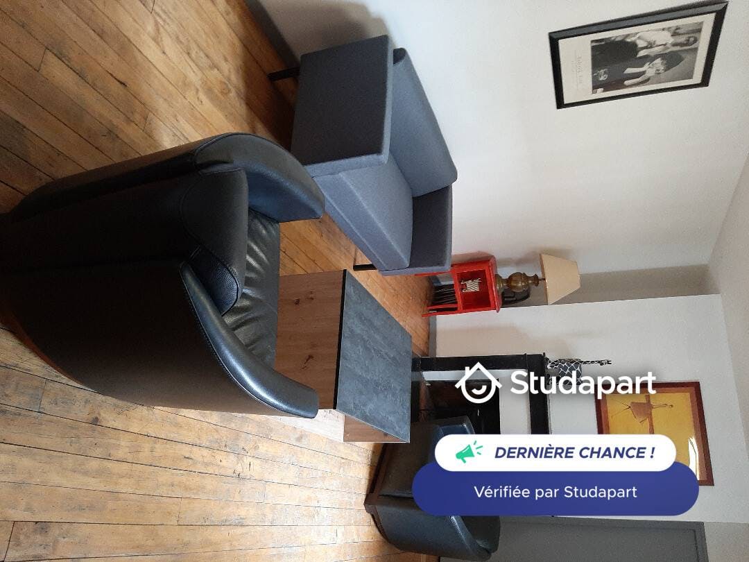 Appartement te huur voor € 850 per maand in Troyes, Place Jean Jaurès