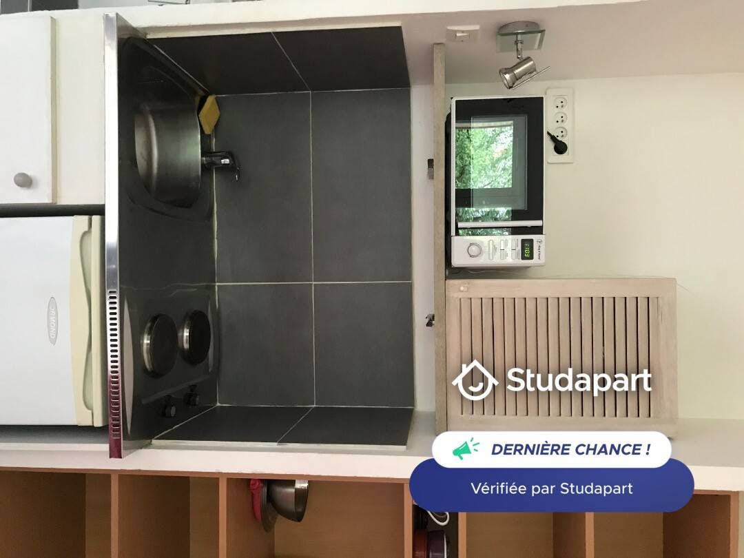 Apartment for rent for €736 per month in Antony, Rue des Mûres