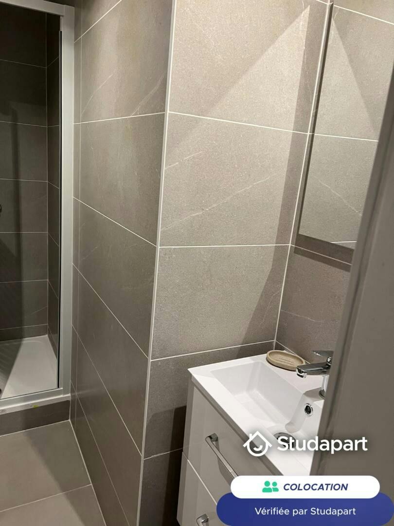 Private room for rent on Avenue Winston Churchill, Toulouse - Vue 5