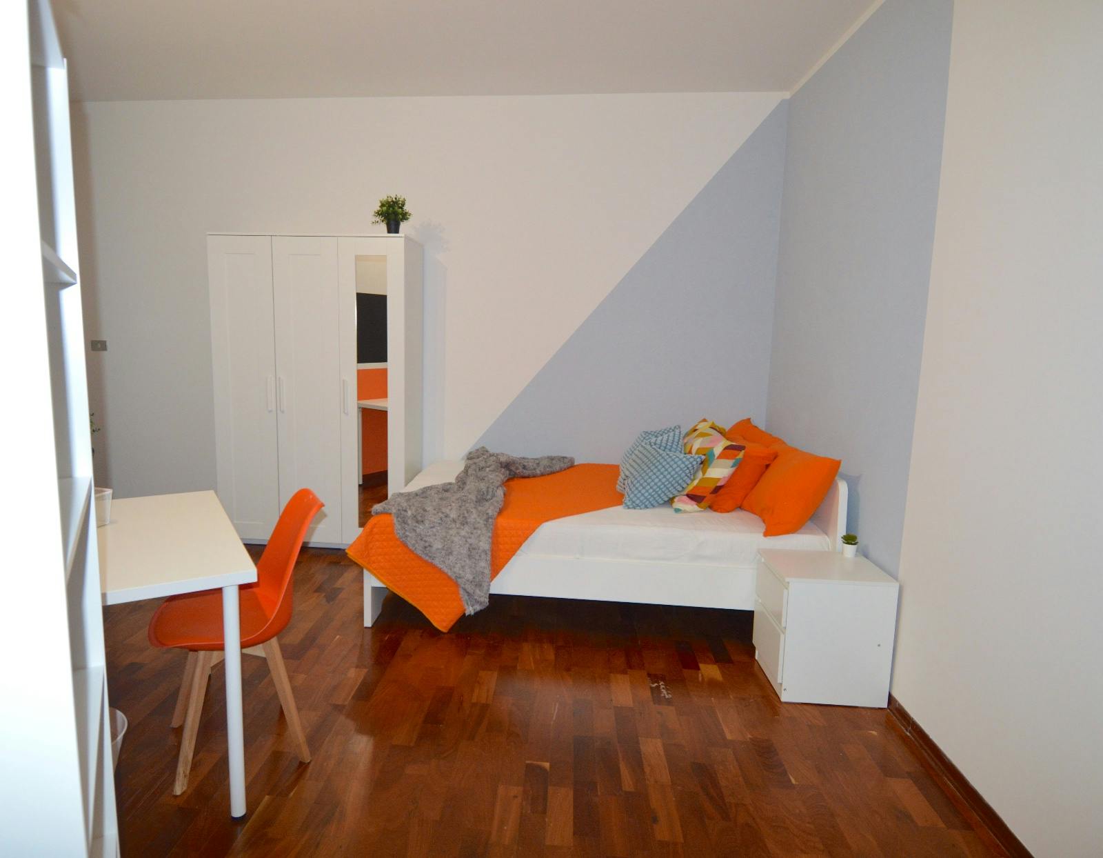 Single room Modena, 1 bed, 15m² — photo 19