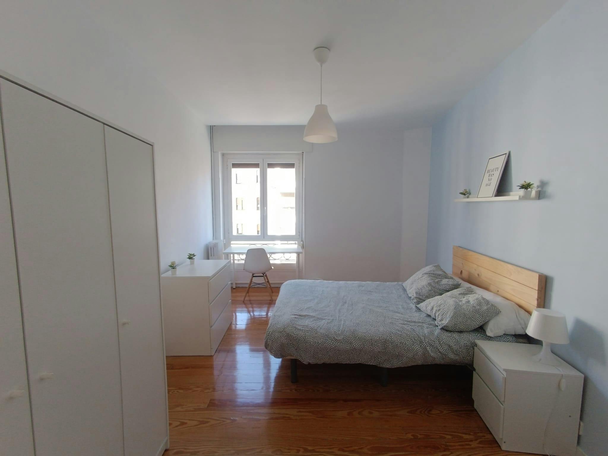 Calle de Sancho El Mayor, Pamplona preview