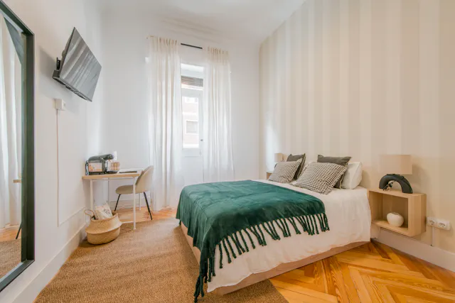 Private room in Calle de Núñez de Balboa, Madrid (1594064) room image 1