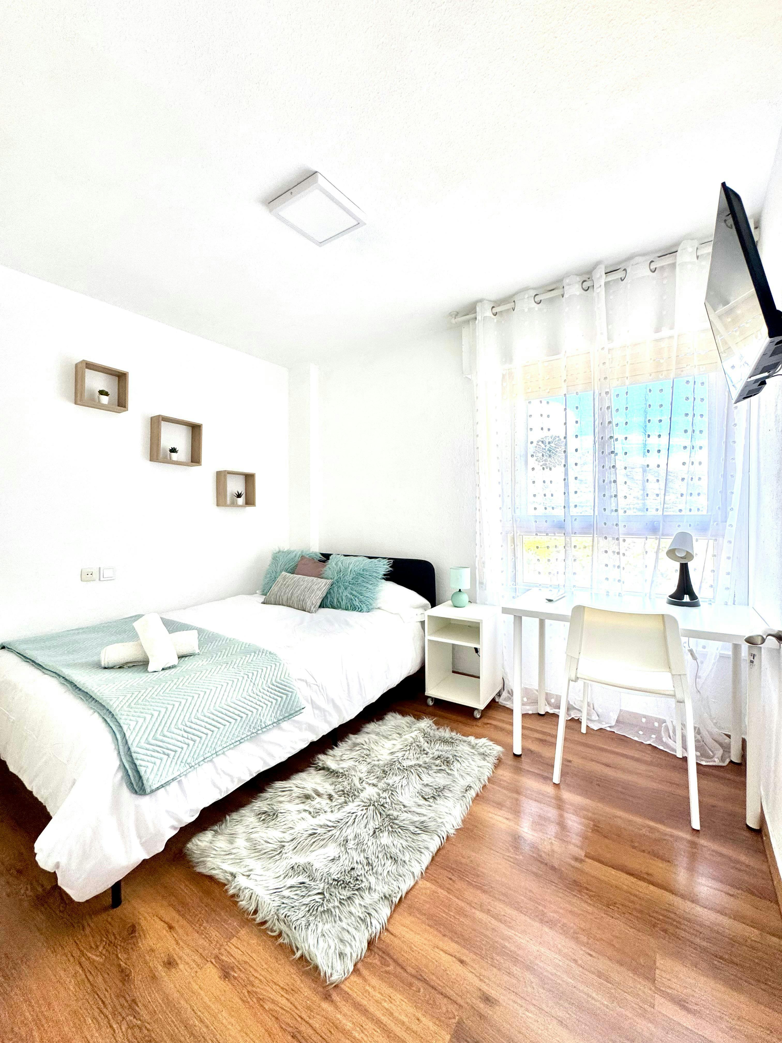 Avenida de Sorolla, Torremolinos preview