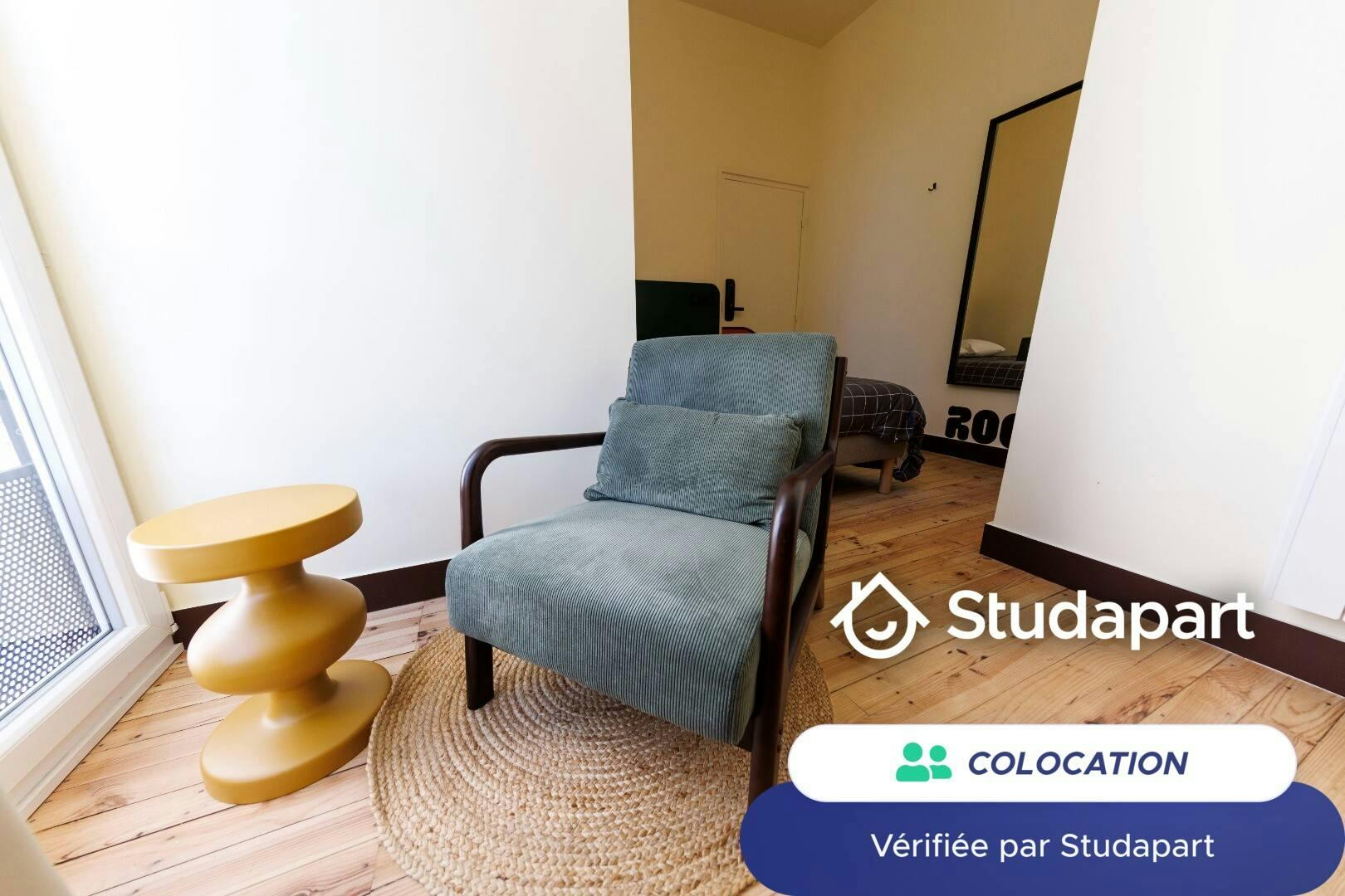 Private room for rent on Rue Jacquemars Giélée, Lille - Vue 5