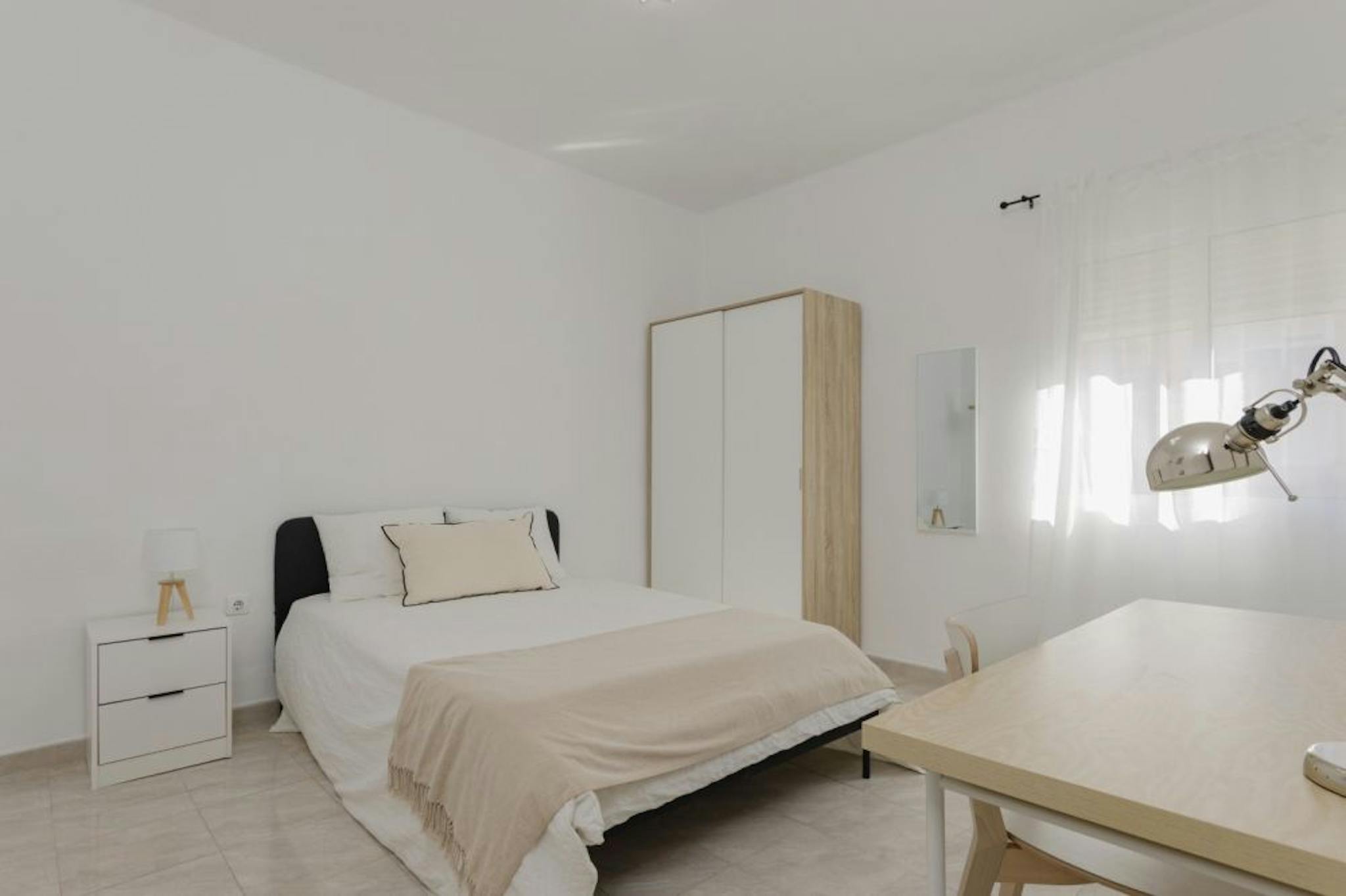 Carrer dels Sants Just i Pastor, Valencia preview