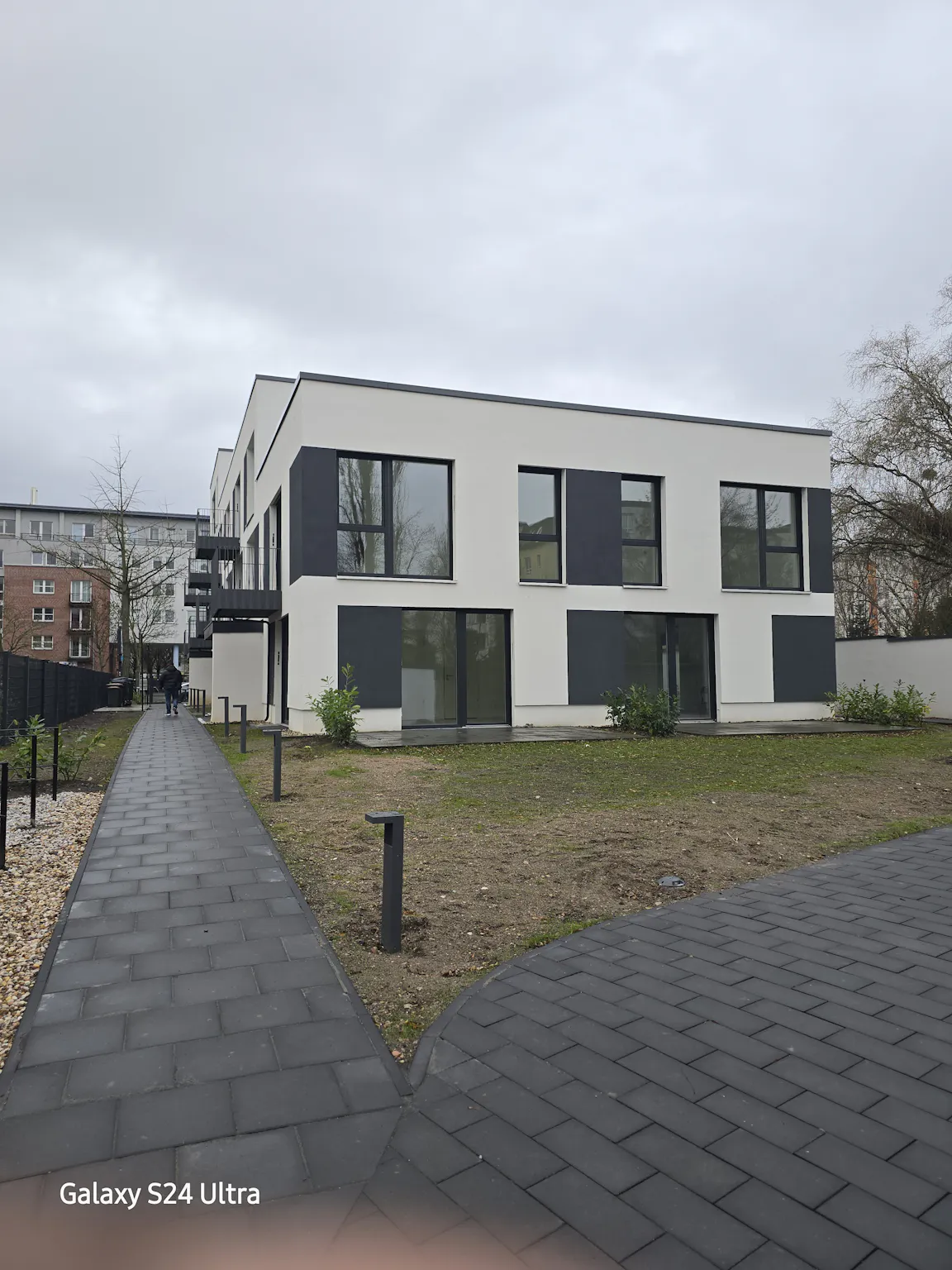 Hildburghauser Straße, Berlin preview