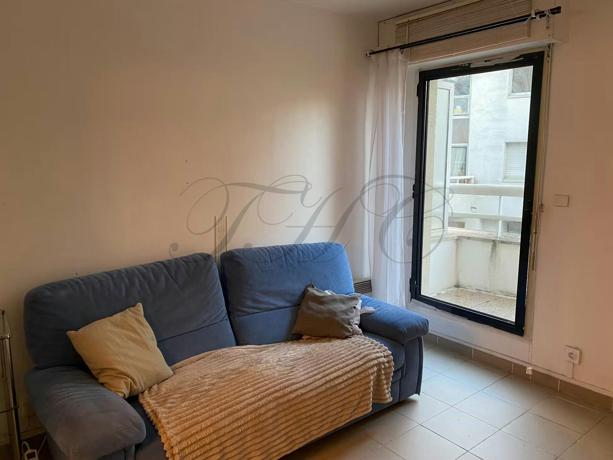 Studio zu mieten für 950 € pro Monat in Paris, Rue de L' Équerre