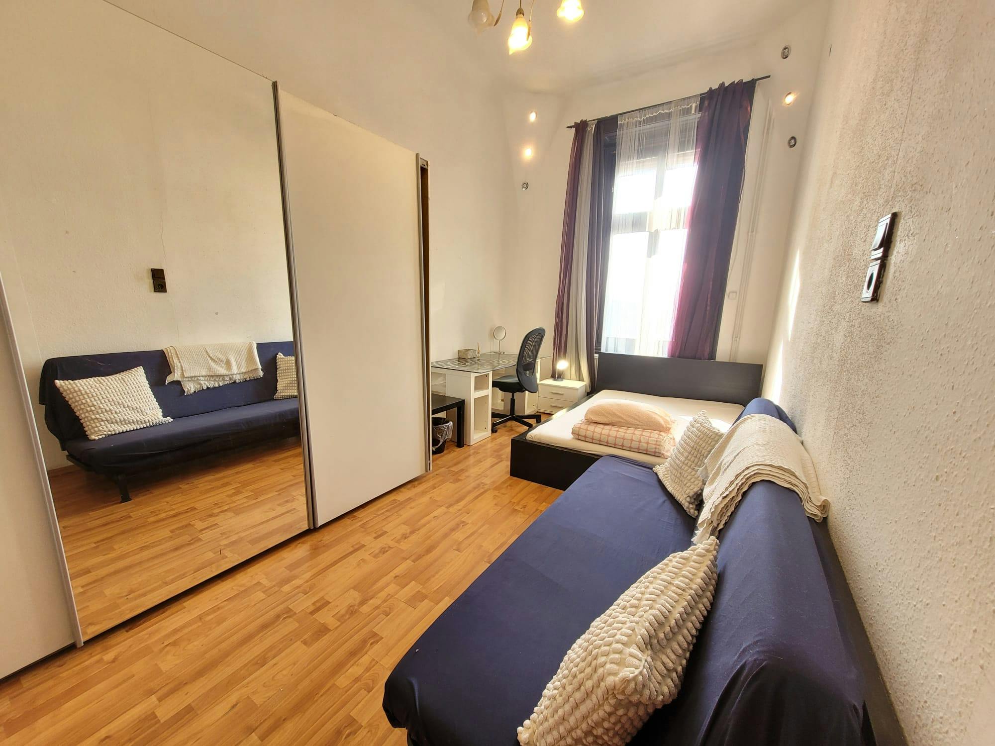 Habitación privada en alquiler por 384 € al mes en Budapest, Közraktár utca
