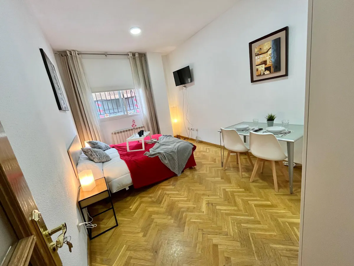 Private room in Calle de Gabriel Usera, Madrid (1594476) ROOM