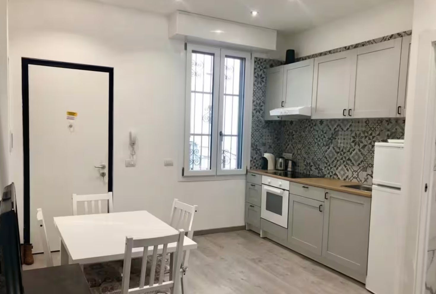 Apartment for rent for €1,500 per month in Milan, Via Ronchi