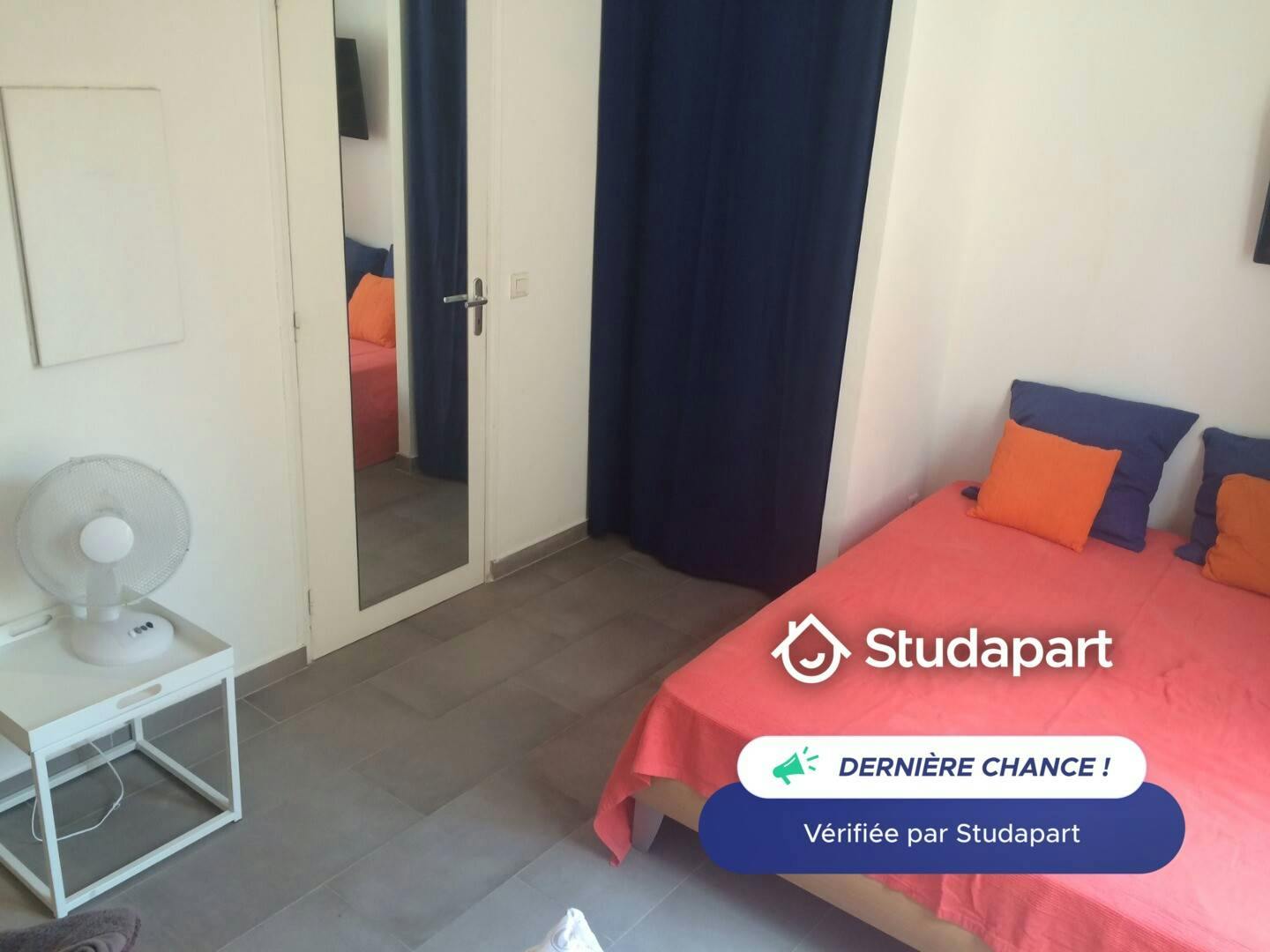 Apartment in Antibes, Vieil Antibes - View 3