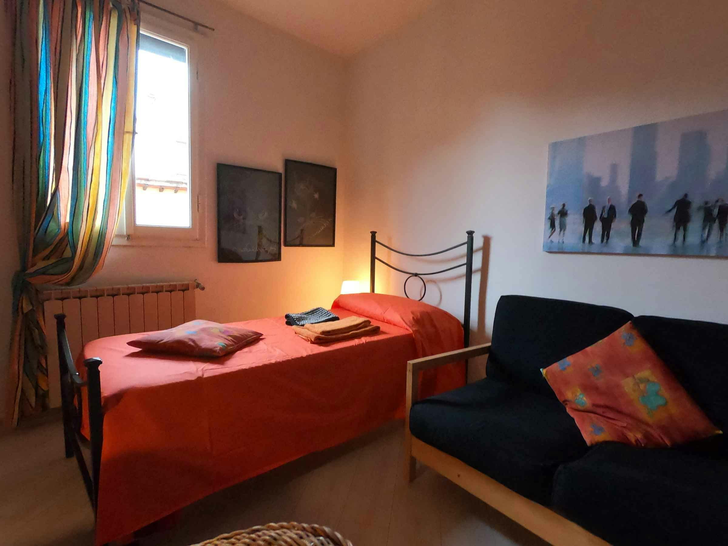 Via della Vigna Vecchia, Florence preview