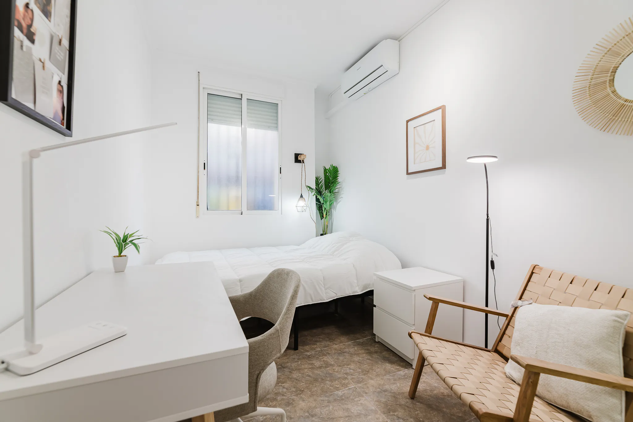 Carrer de la Indústria, Valencia preview