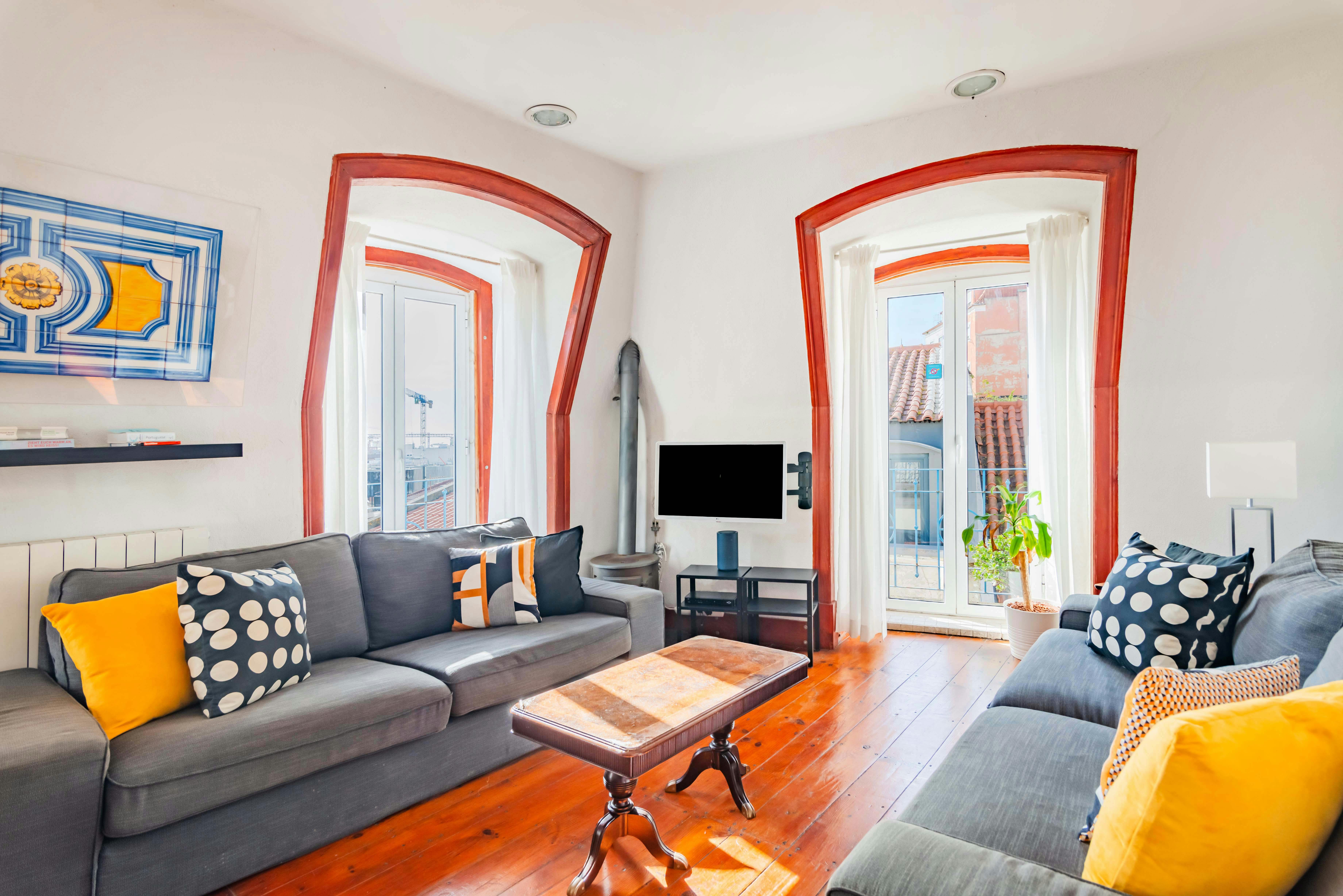 Apartment for rent for €6,620 per month in Lisbon, Beco dos Aciprestes