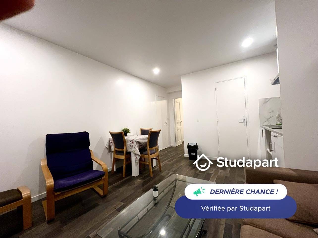 Apartment for rent for €1,020 per month in Orsay, Rue Buffon