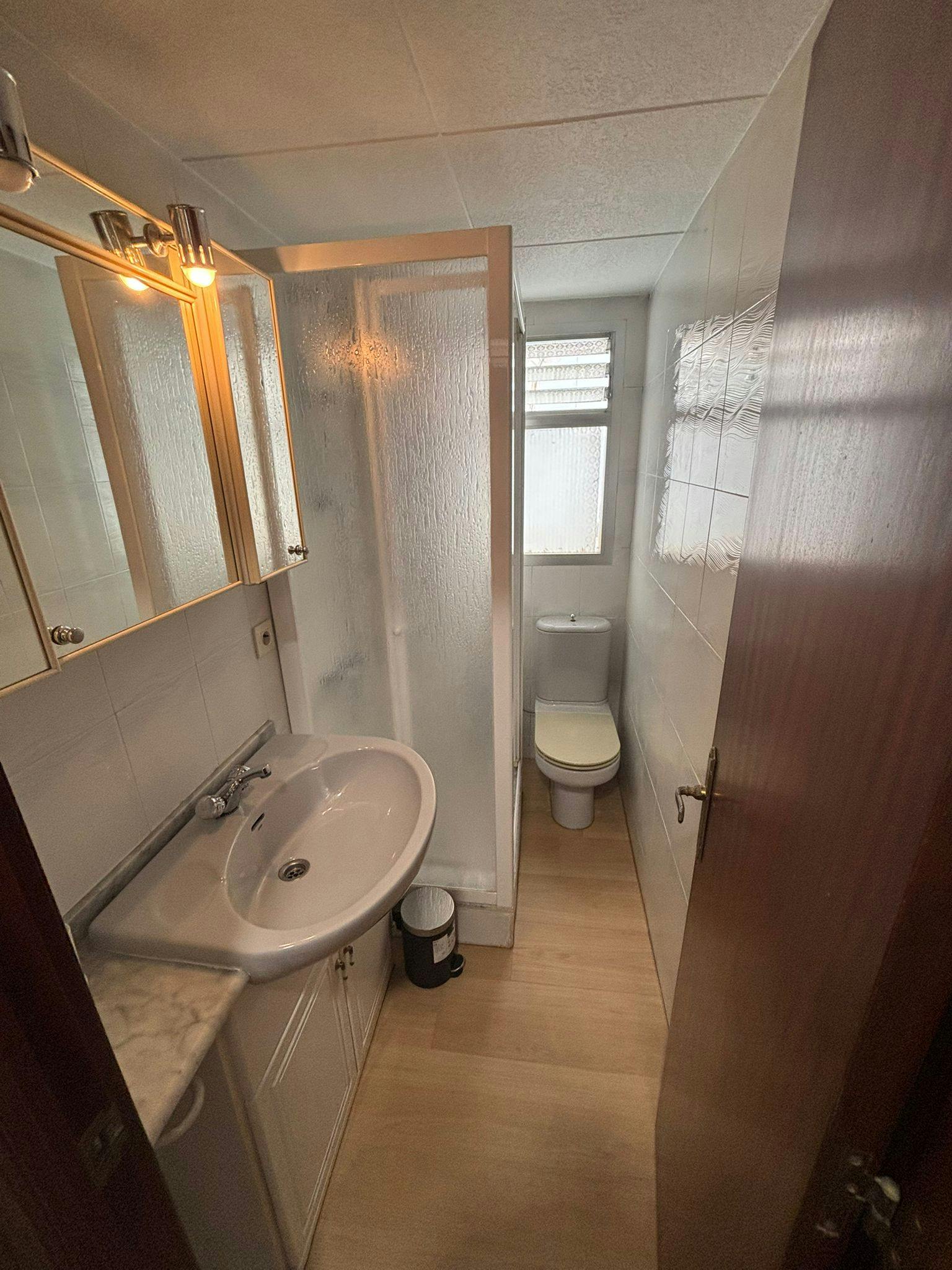 Single room Alicante (Alacant), 1 bed, 6m² — photo 9
