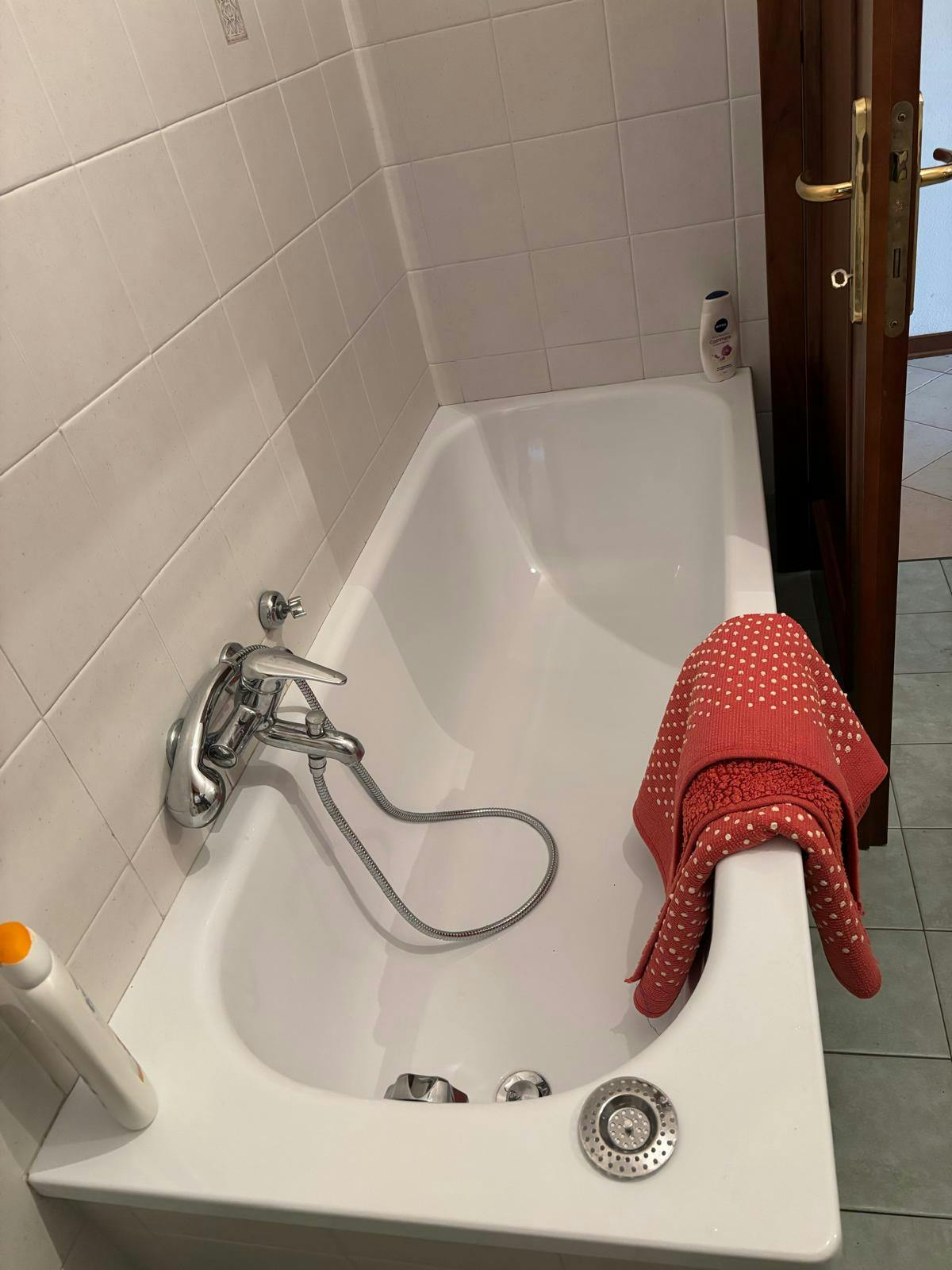 Double room Padova, 1 bed, 18m² — photo 5