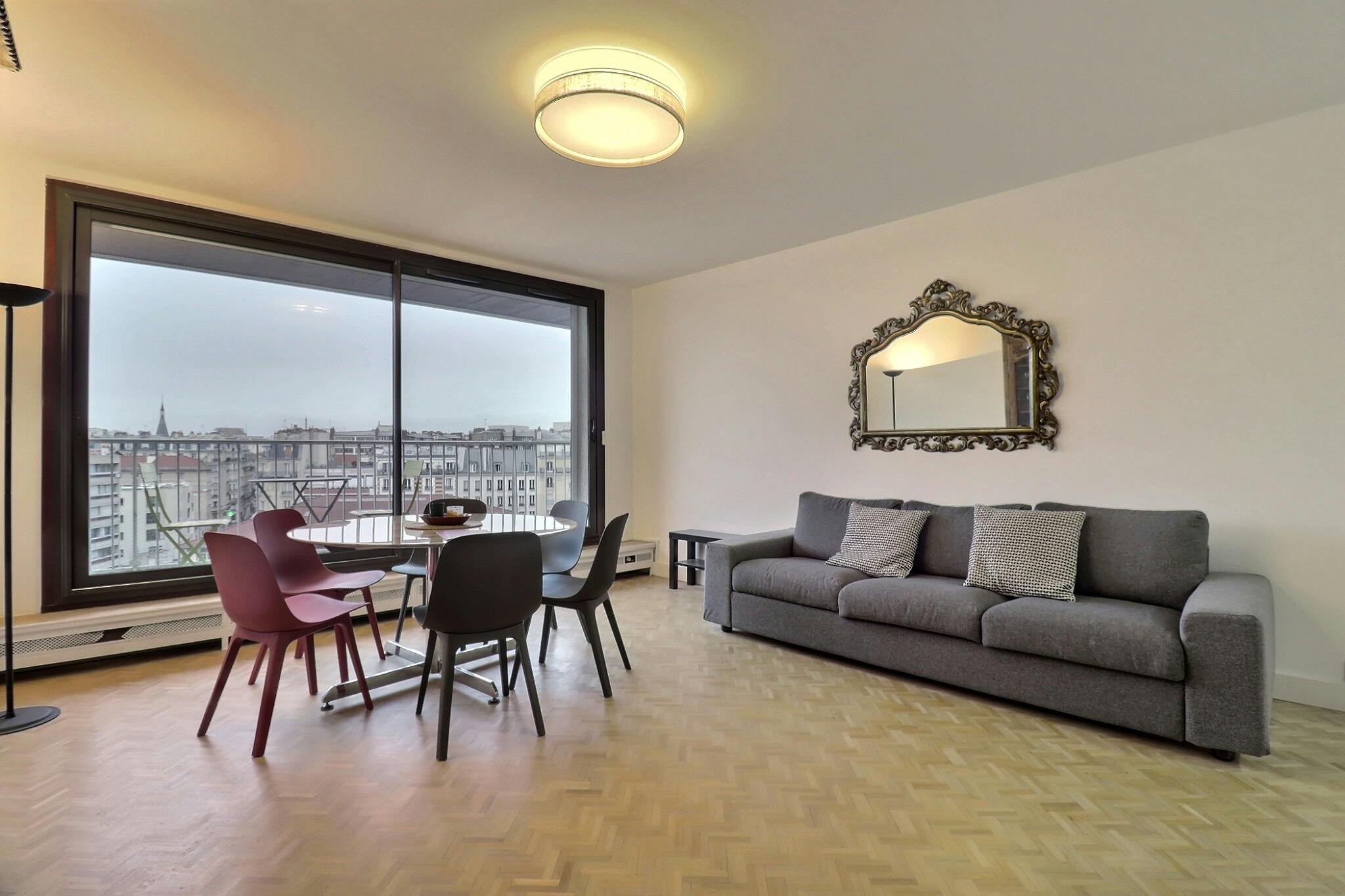 Place d'Aligre, Paris preview