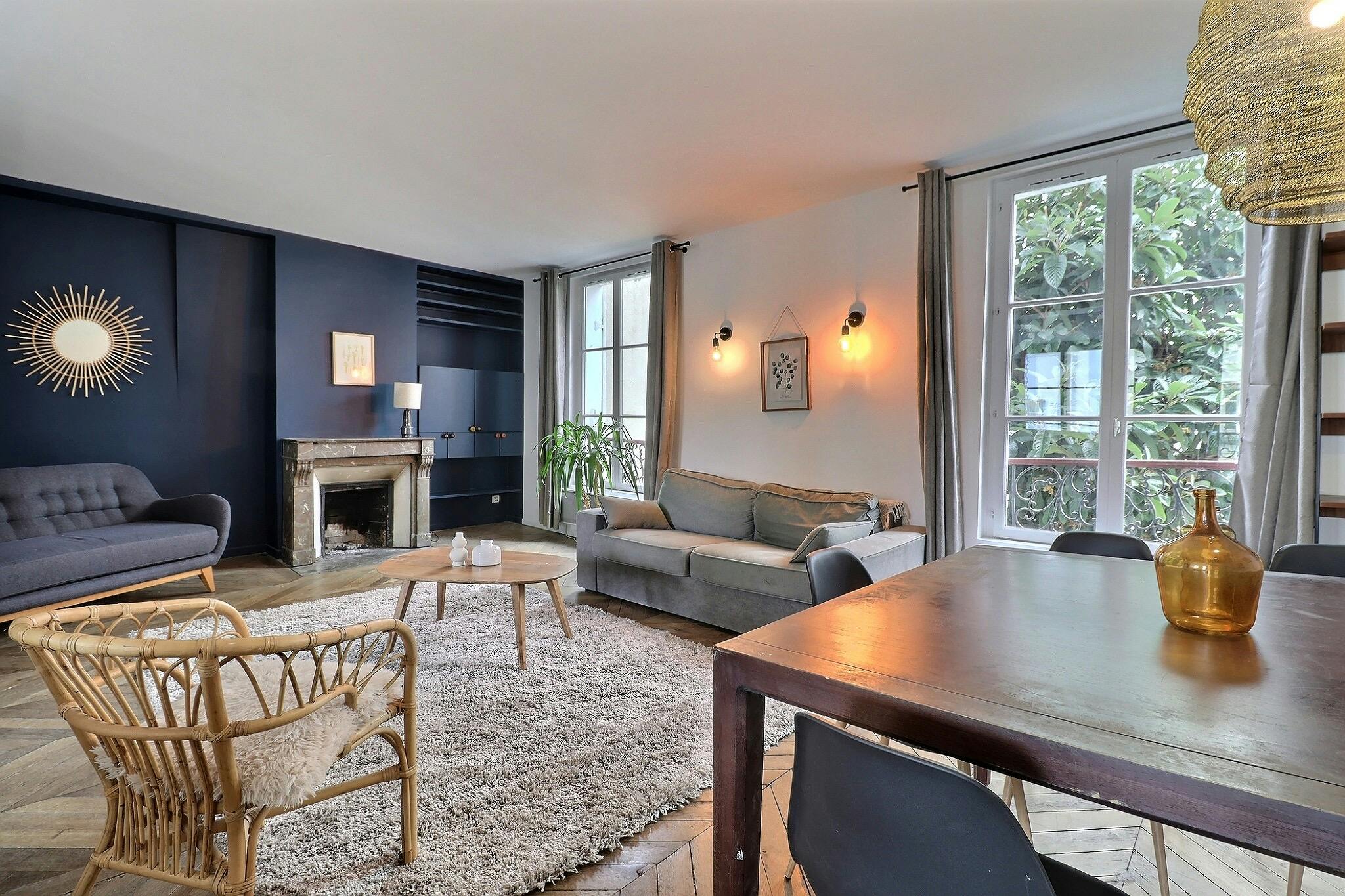 Apartment for rent for €3,922 per month in Paris, Rue des Apennins