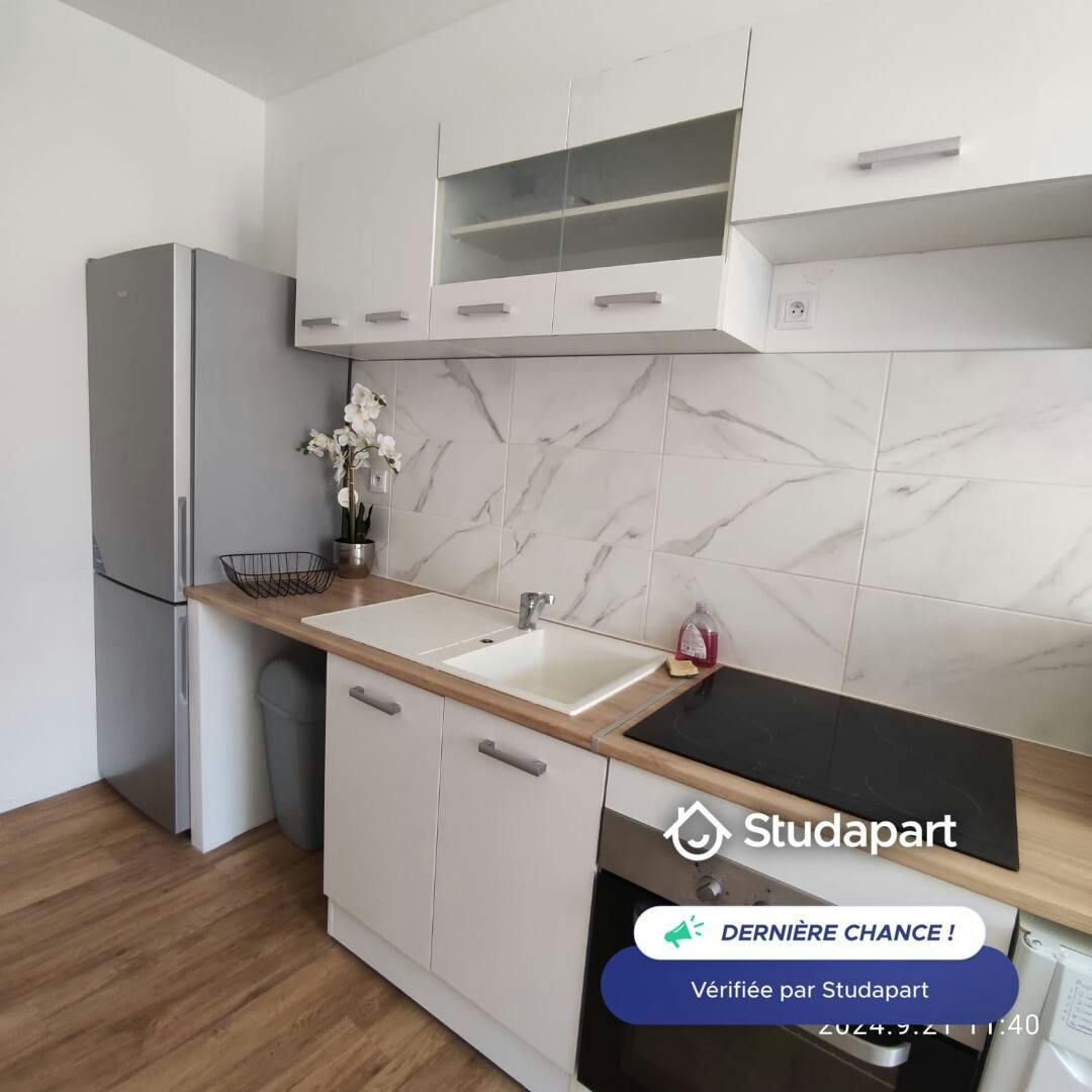 Appartement à louer pour 490 €/mois à Montélimar, Rue des Taules